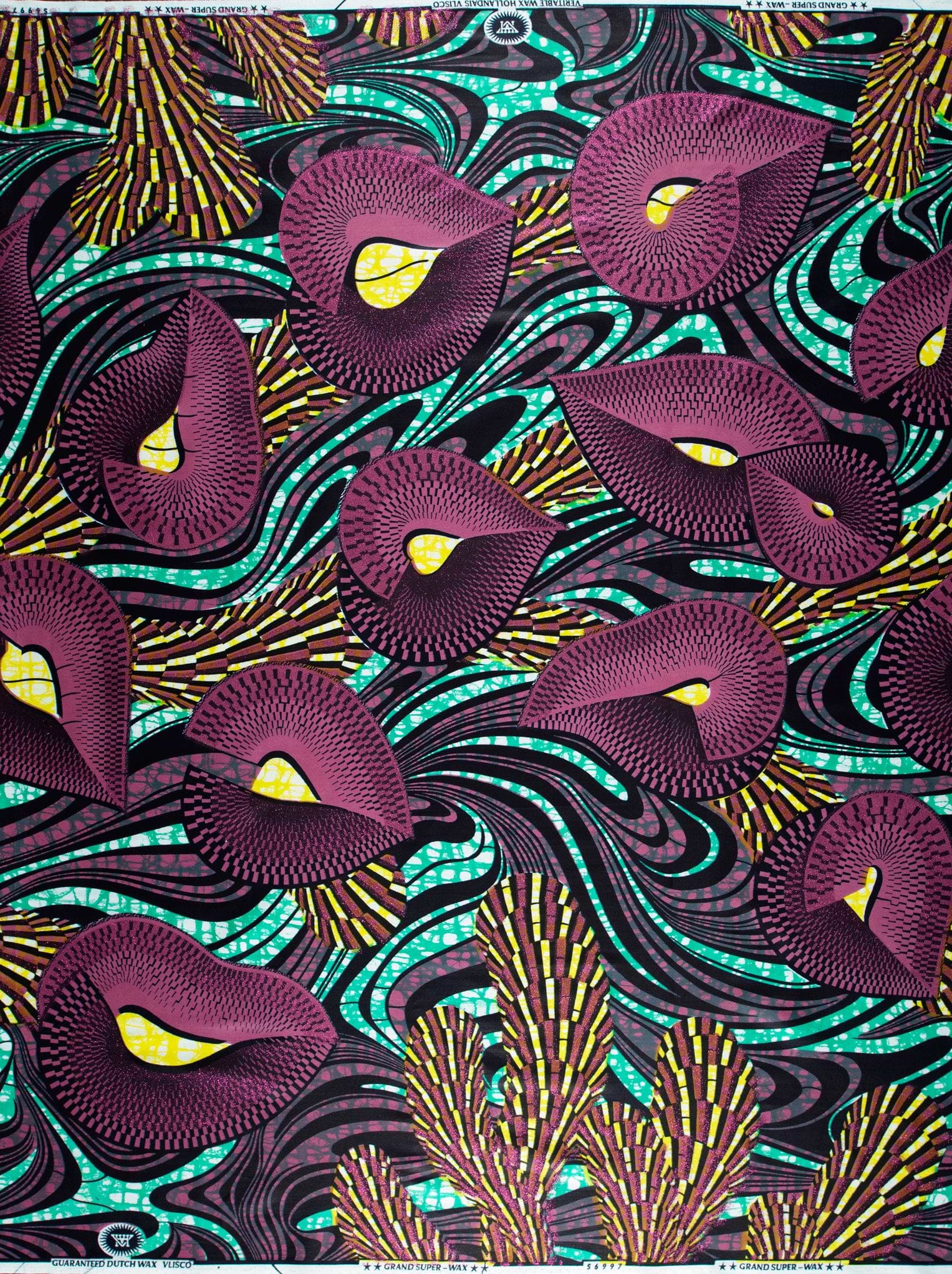 Vibrant purple yellow lips patterned grand super-wax vls6997.004