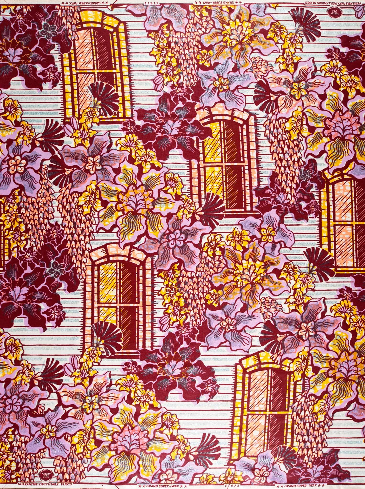 Vibrant floral-patterned fabric bold red grand super-wax vls7072.004