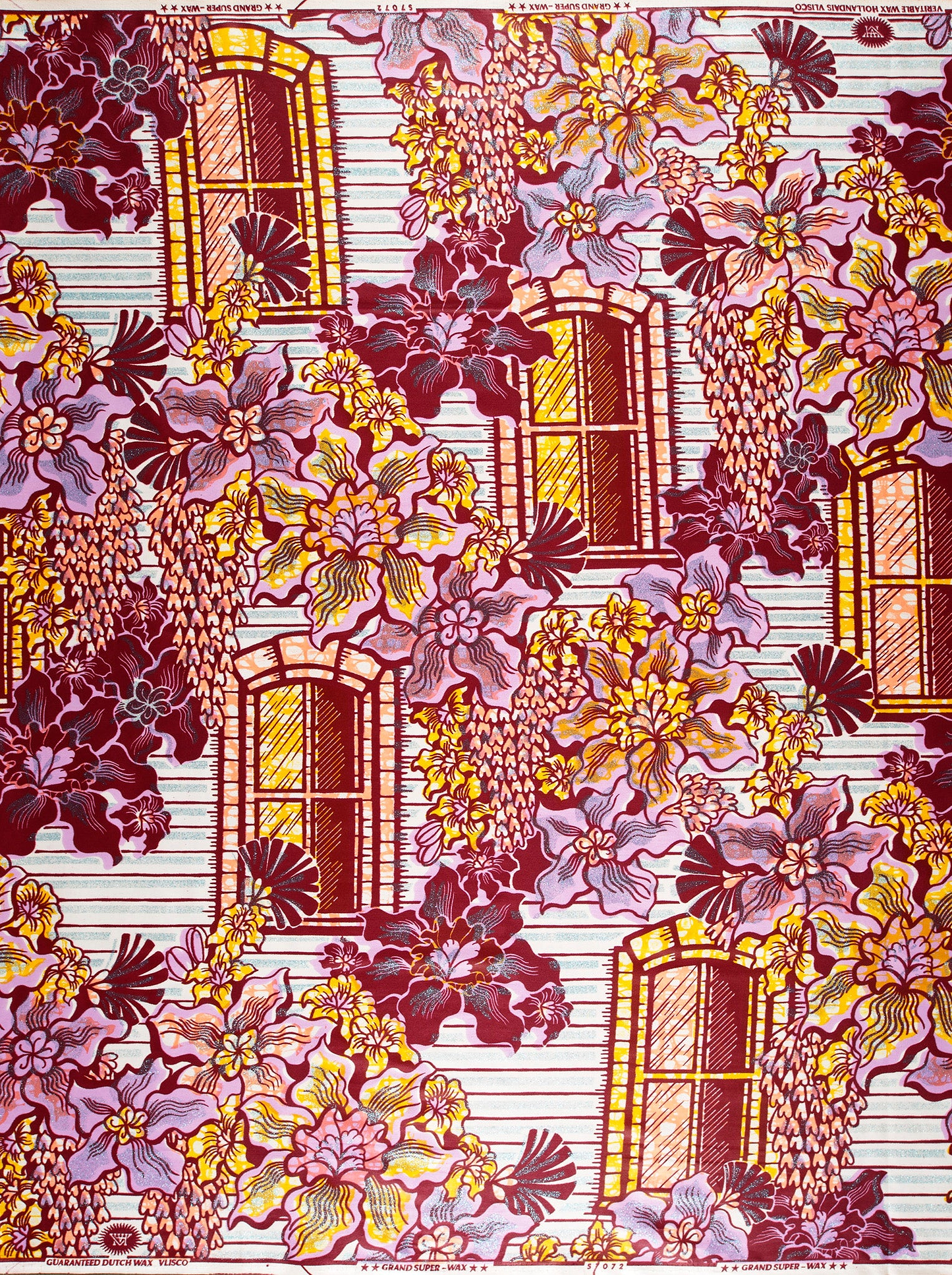 Vibrant floral-patterned fabric bold red grand super-wax vls7072.004