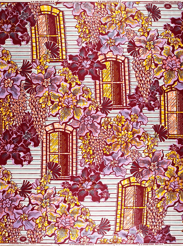 Vibrant floral-patterned fabric bold red grand super-wax vls7072.004