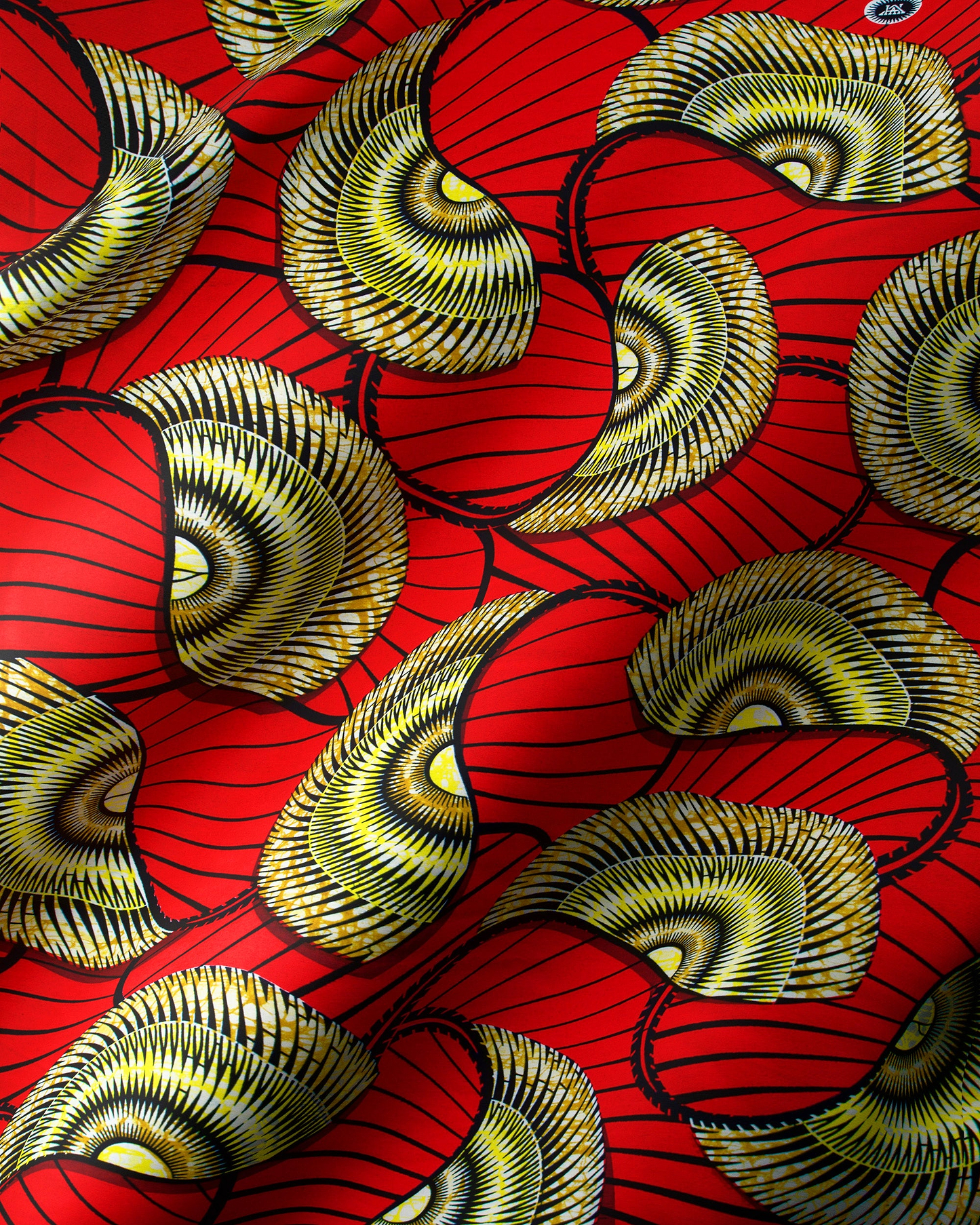 Vibrant red fabric bold patterns super-wax vls7254.006