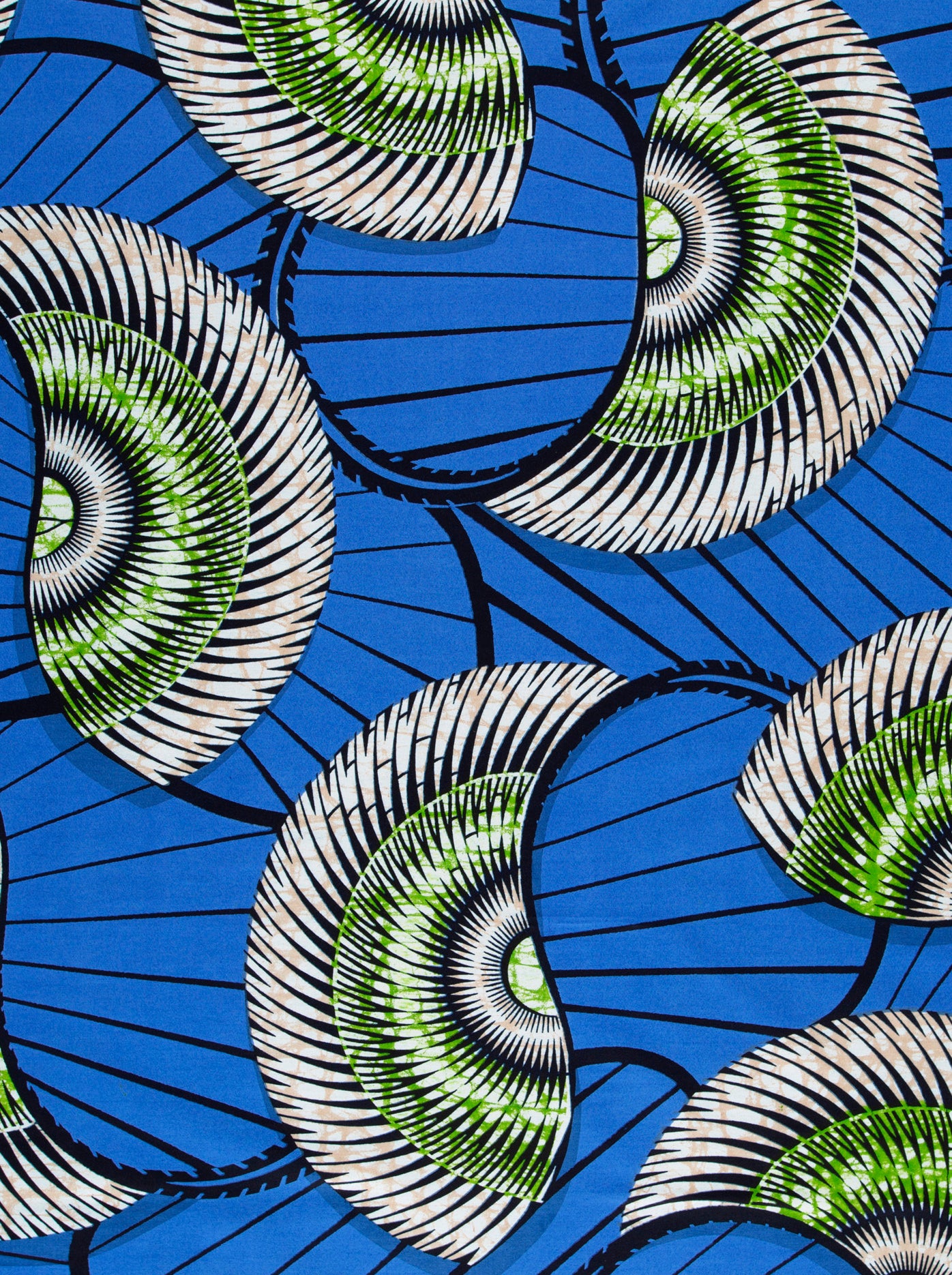 Vibrant blue fabric bold circular super-wax vls7254.010