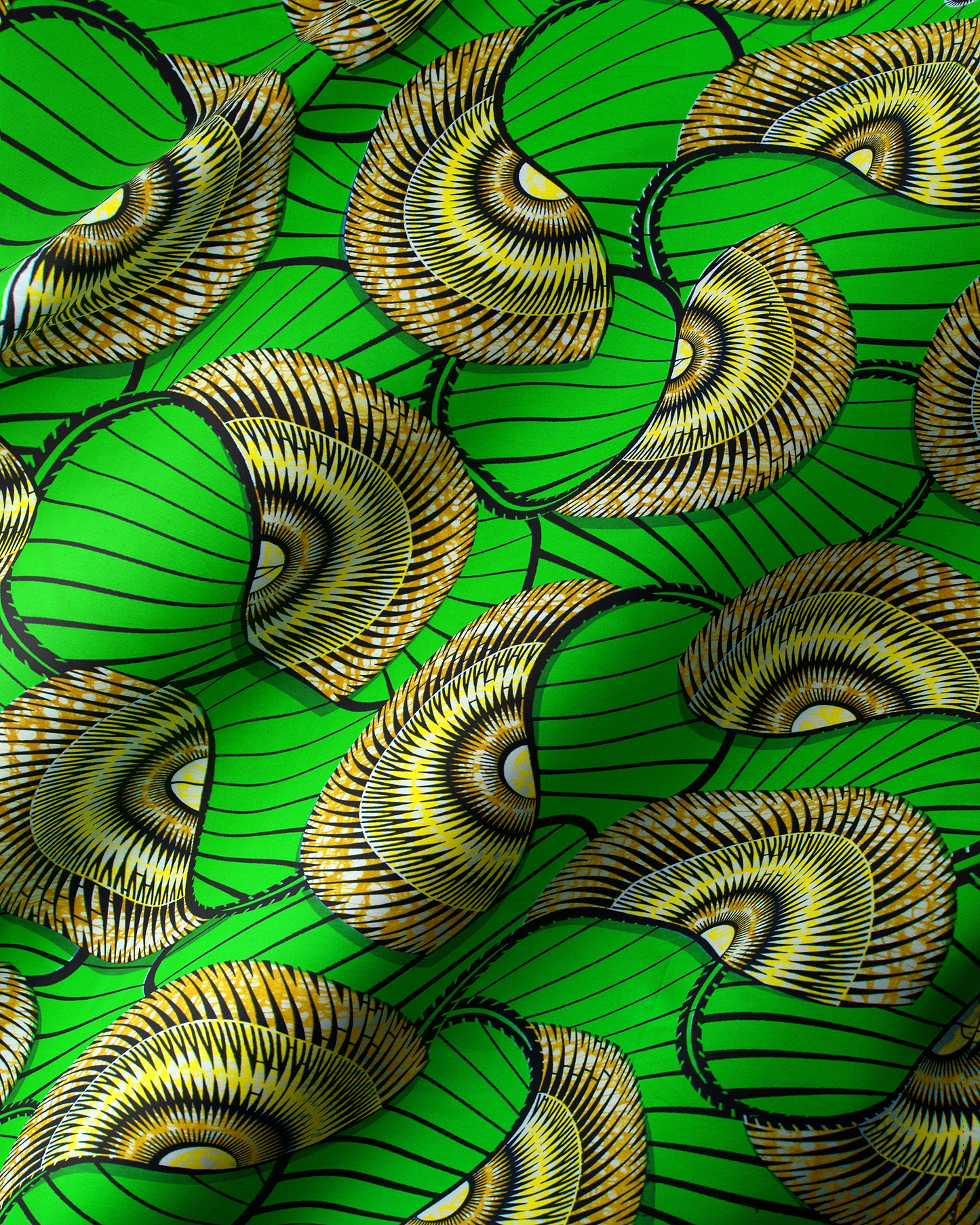 Vibrant green fabric bold patterns super-wax vls7254.012