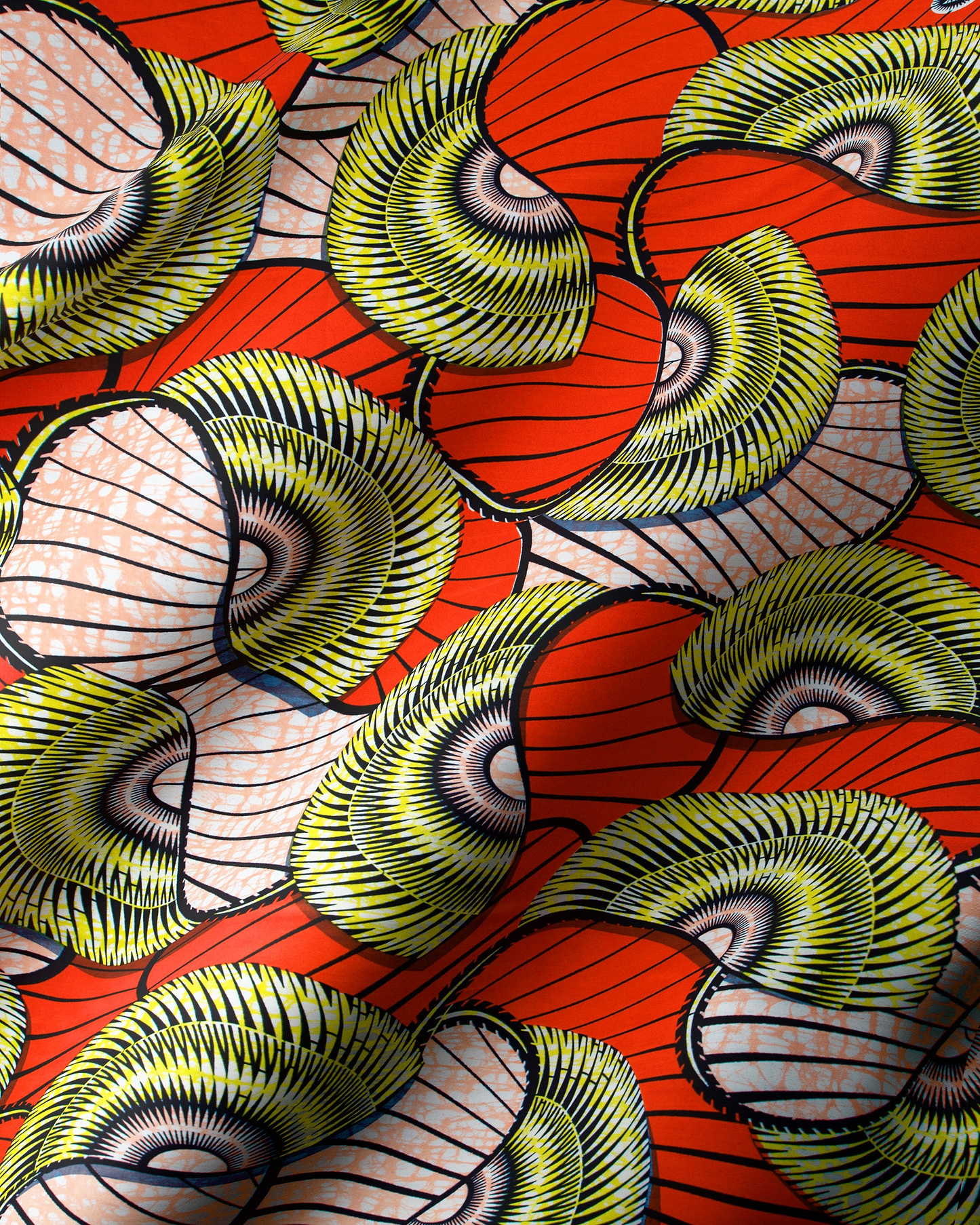 Vibrant red lime green cream-colored super-wax vls7254.013