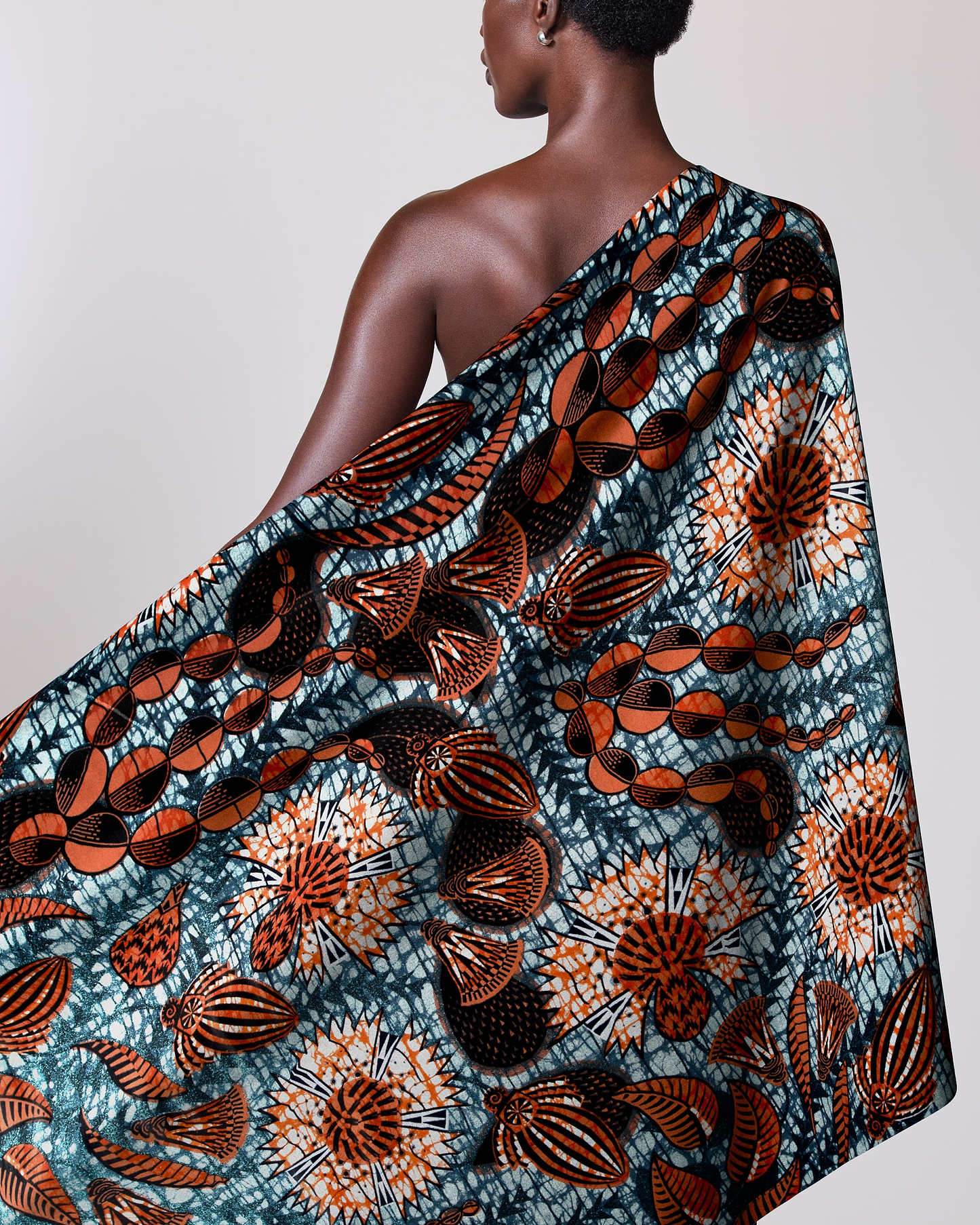 Grand Super-Wax | VLS7323.008 | Pale Blue Shine Embellished