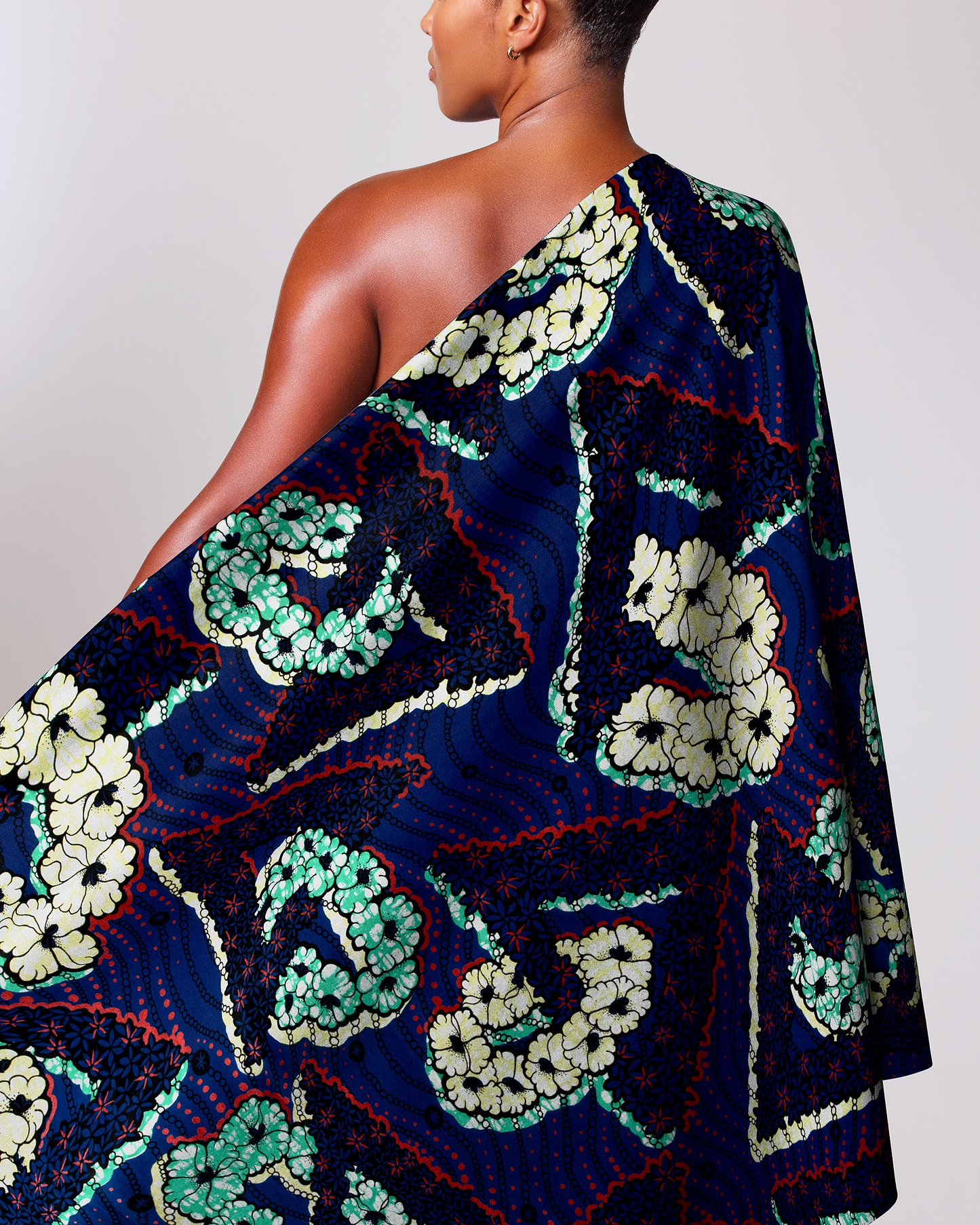 Vibrant navy blue one-shoulder wrap super-wax vls7465.004