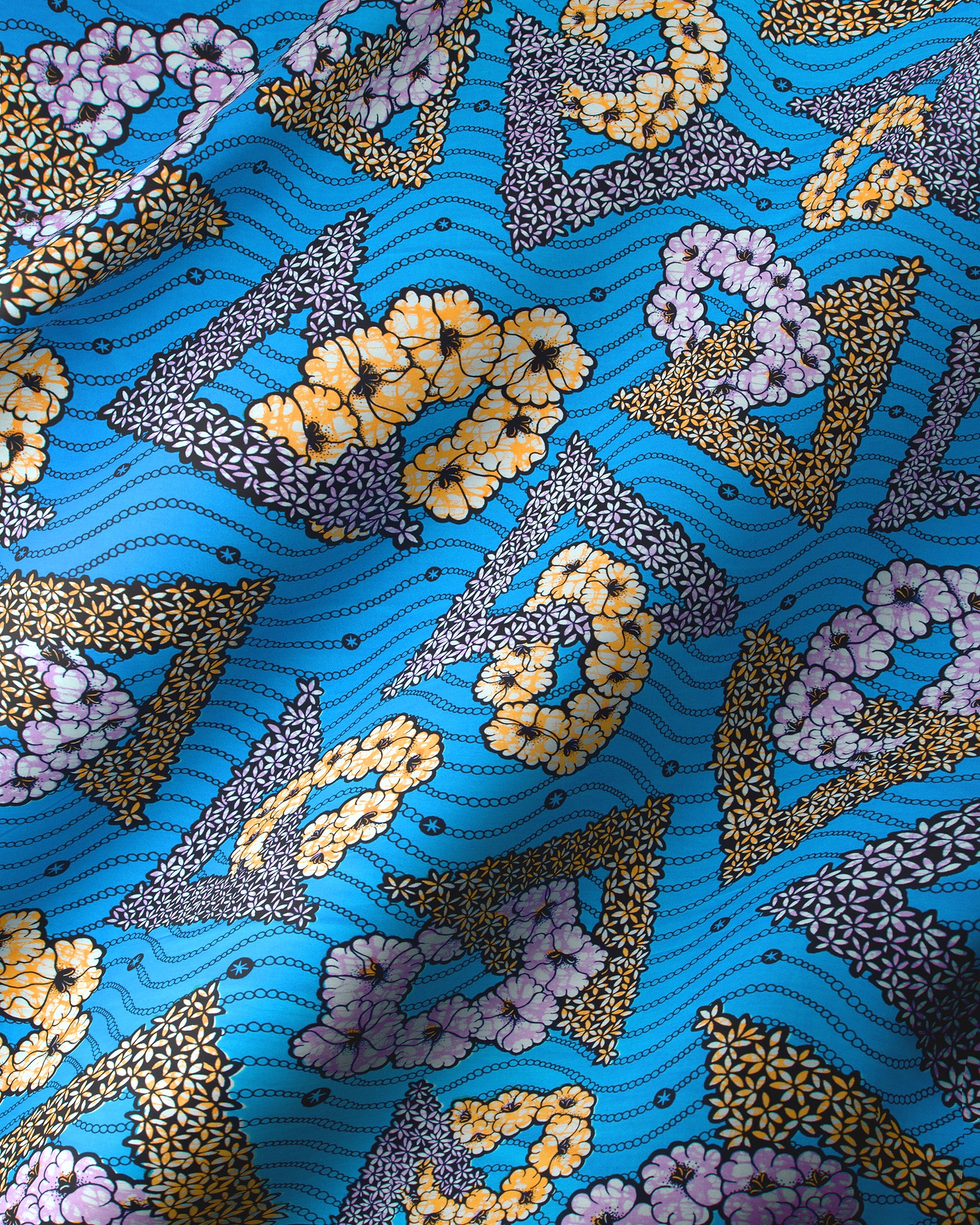 Vibrant blue fabric bold pattern super-wax vls7465.007