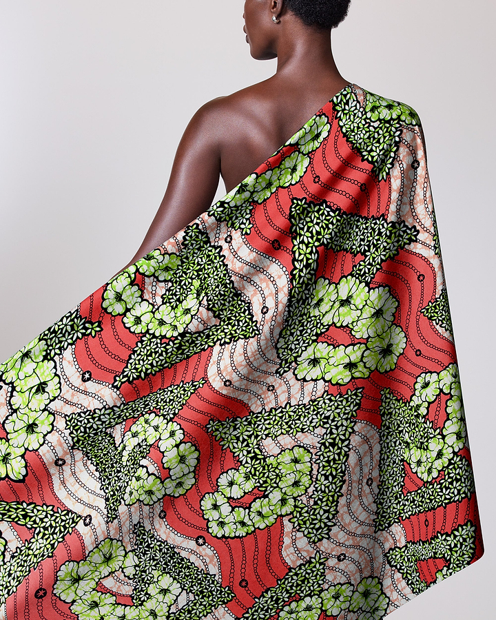 Vibrant red green cream-colored african super-wax vls7465.011