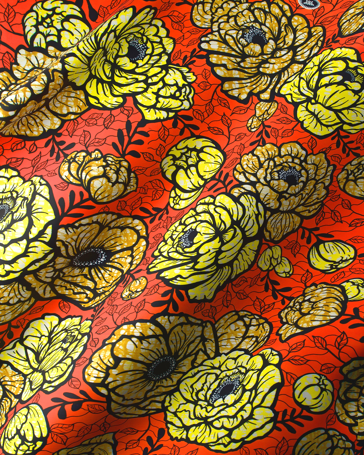 Vibrant red fabric adorned bold super-wax vls7783.009