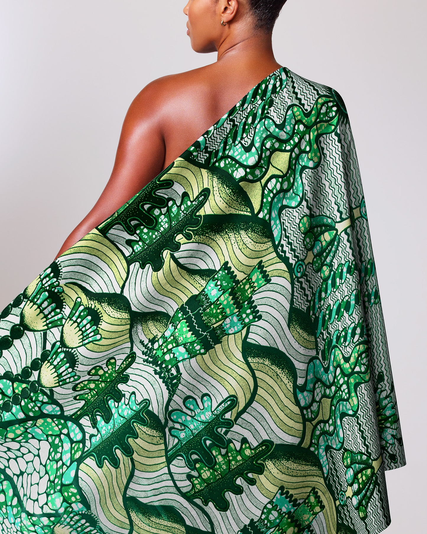 Vibrant green white patterned fabric grand super-wax vls7857.005