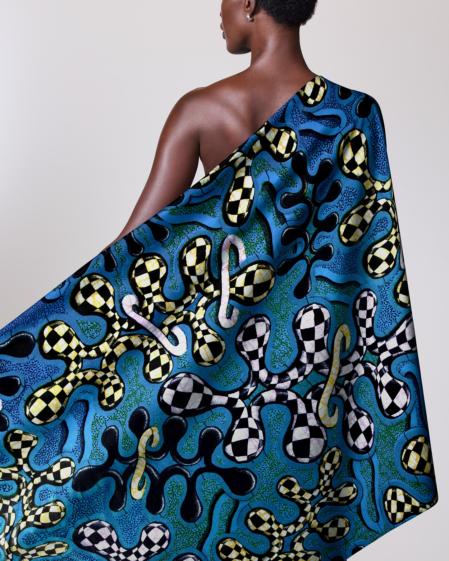 Vibrant blue black white patterned grand super-wax vls8132.008