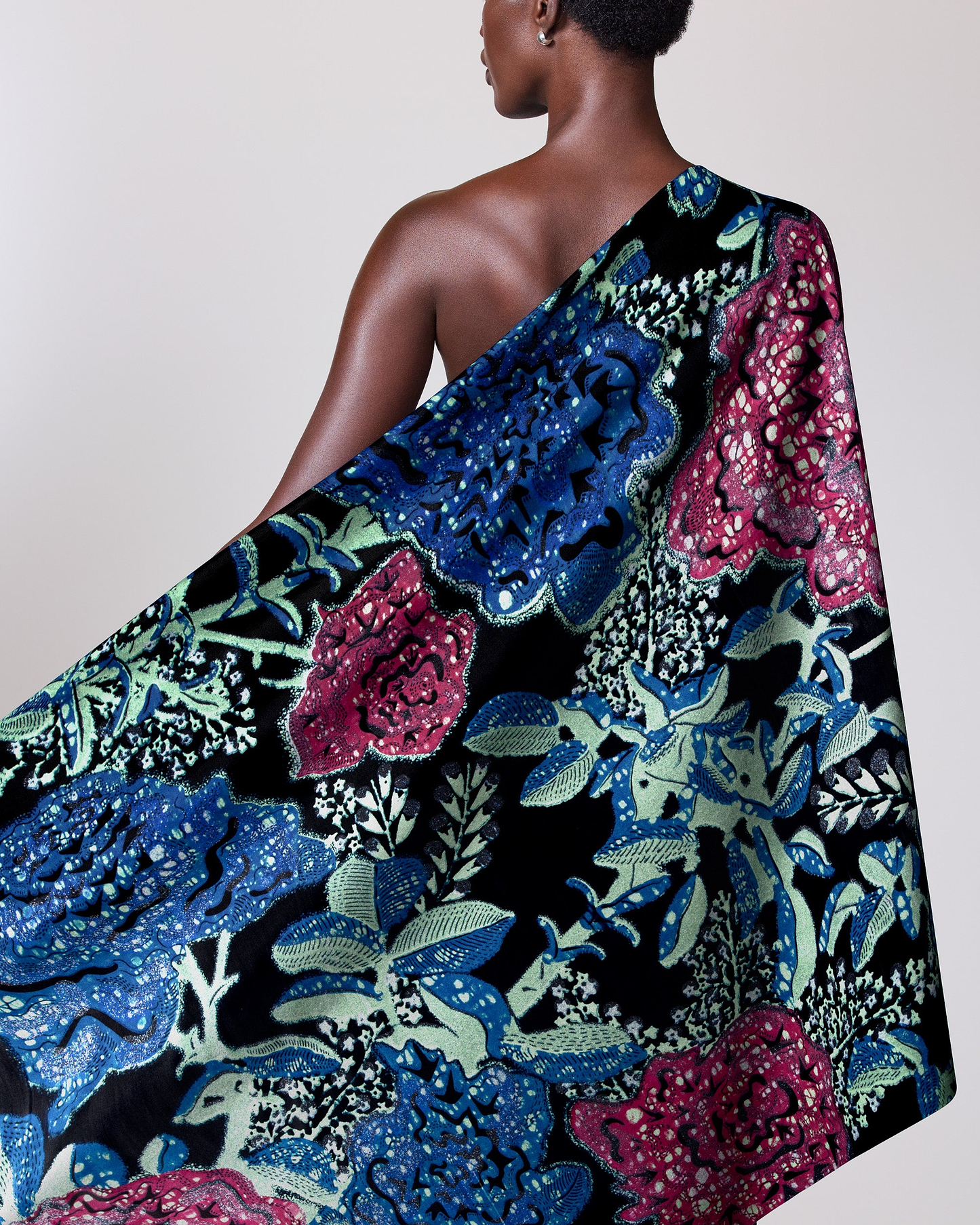 Vibrant one-shoulder wrap dress bold grand super-wax vls8188.002