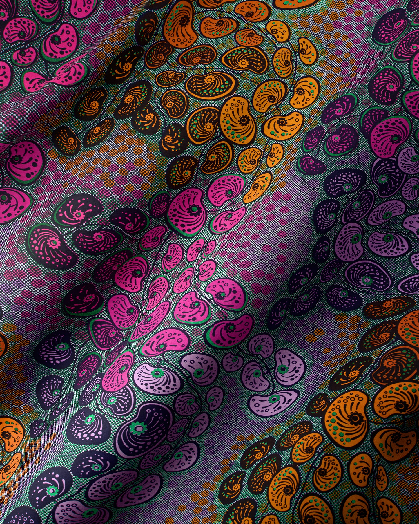 Satin Royal | VLW0501.003 | Orné de Vert Émeraude