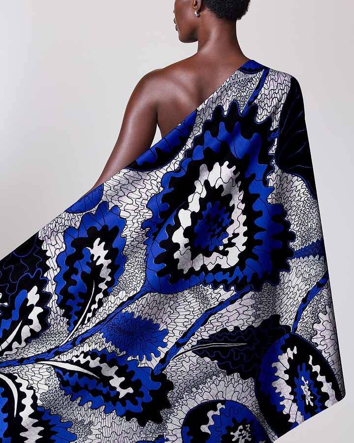 Vibrant blue black white patterned wax hollandais vlw1827.004
