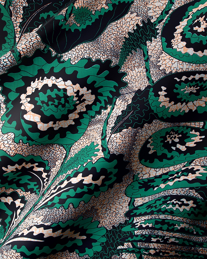 Vibrant green black floral-patterned silk wax hollandais vlw1827.008