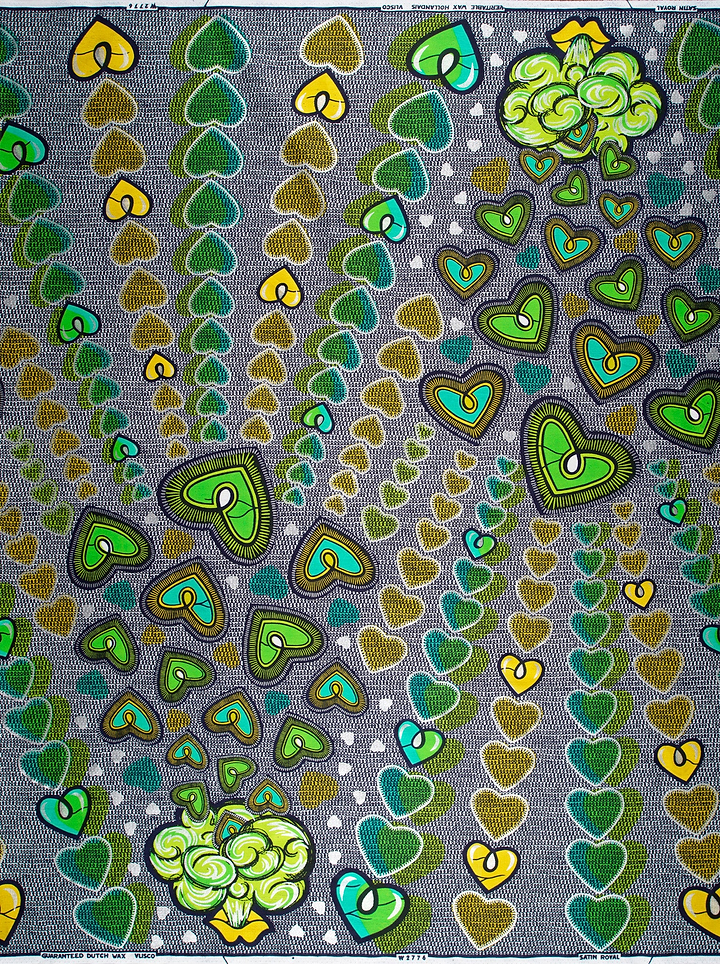 Vibrant green yellow heart-patterned african satin royal vlw2776.004
