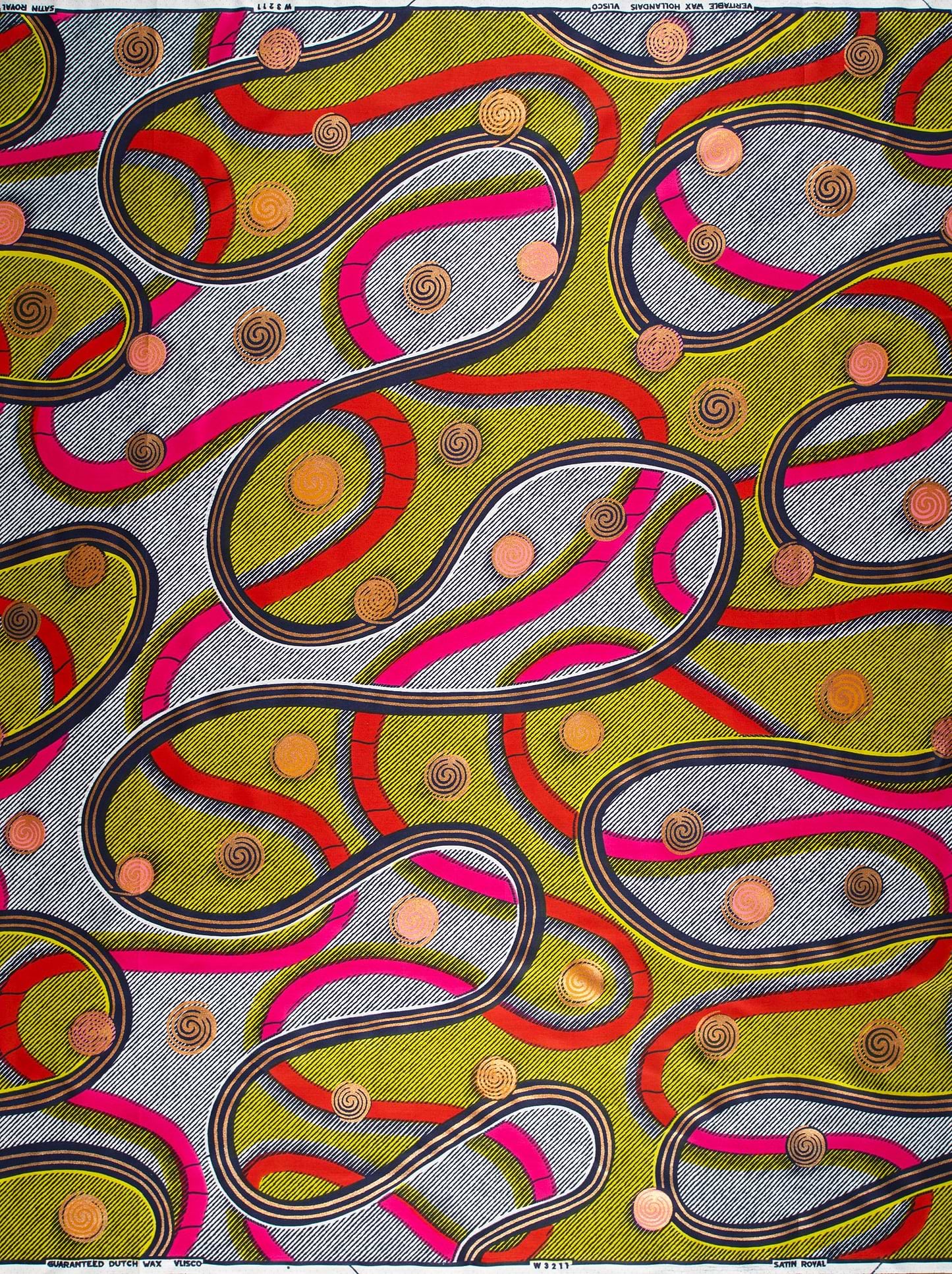 Vibrant abstract-patterned fabric red pink satin royal vlw3211.005