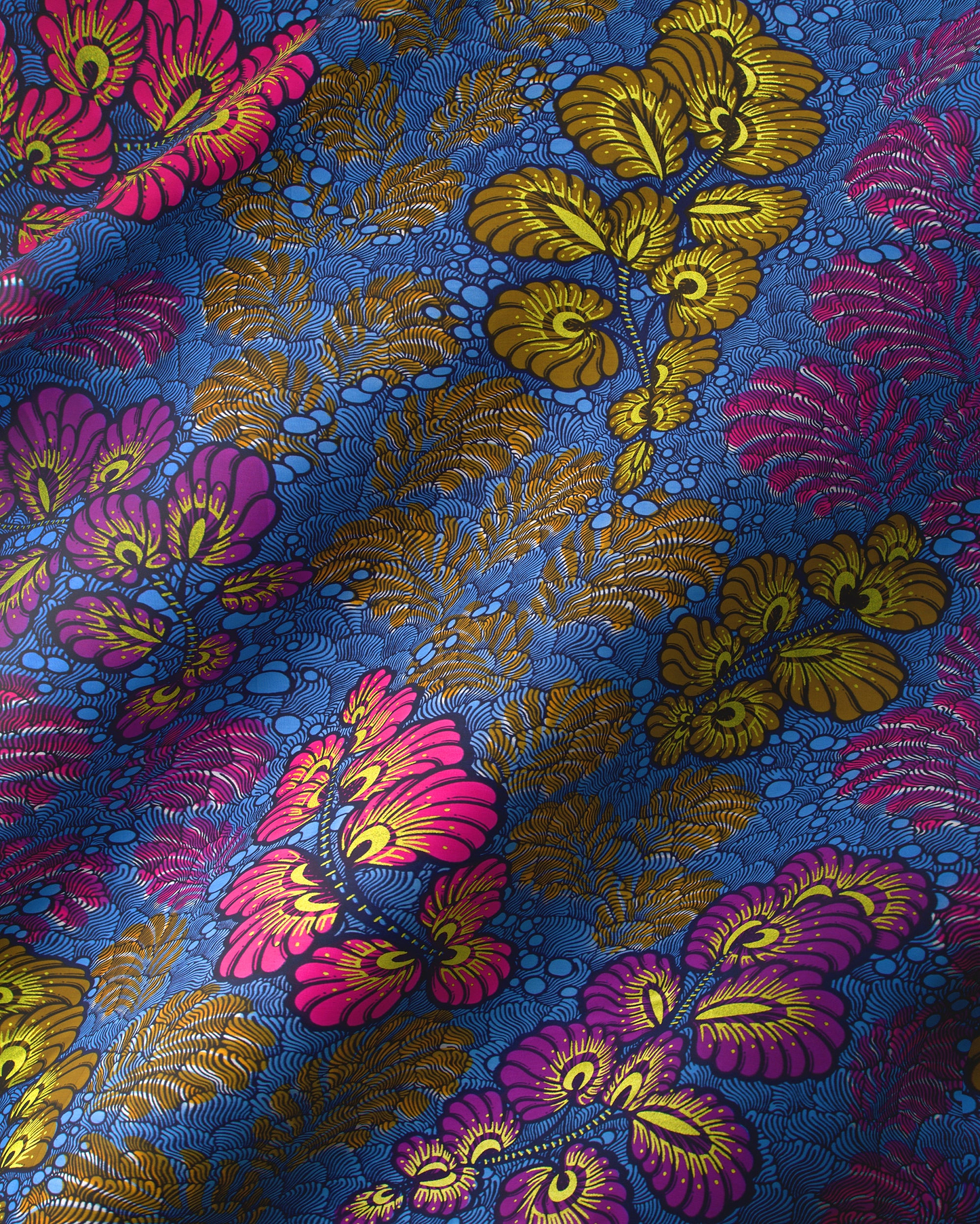 Vibrant blue fabric adorned bold satin royal vlw3532.003