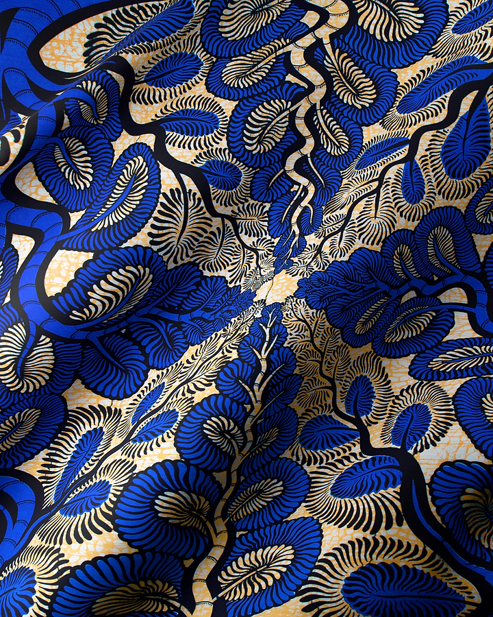 Vibrant blue black patterned african wax hollandais vlw3579.002