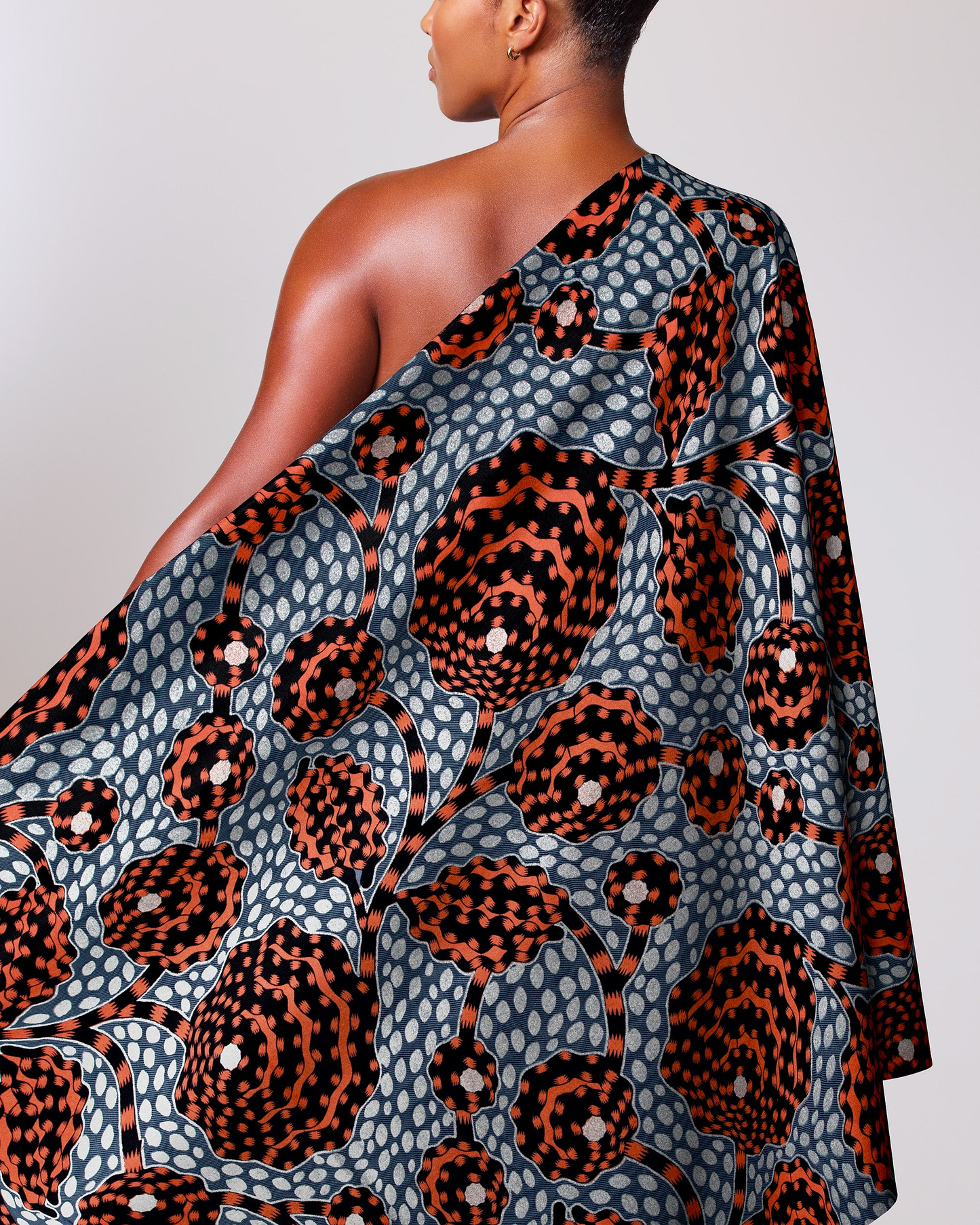 Wax Hollandais | VLW5069.004 | Silver Embellished