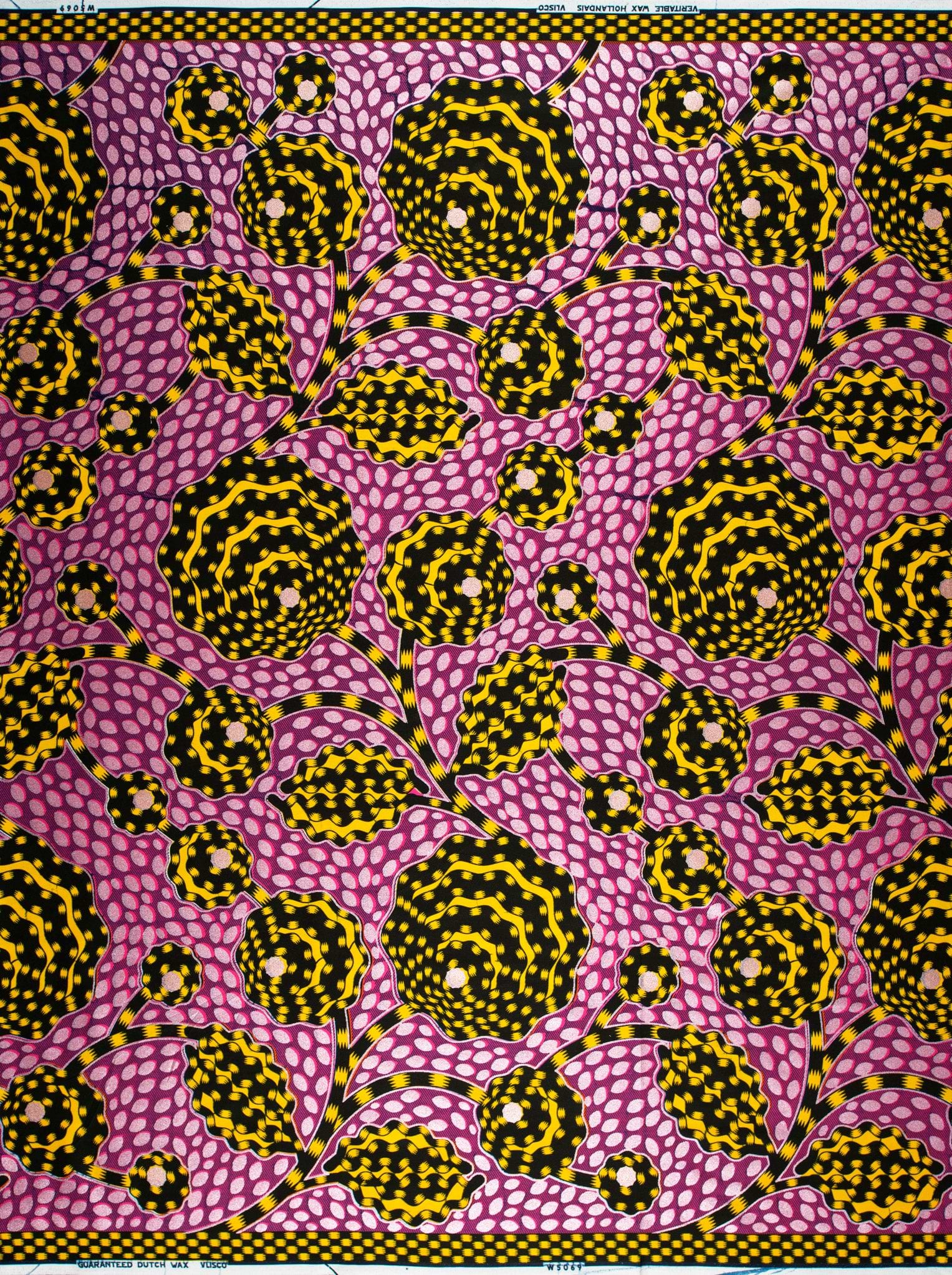 Vibrant pink black african print wax hollandais vlw5069.013