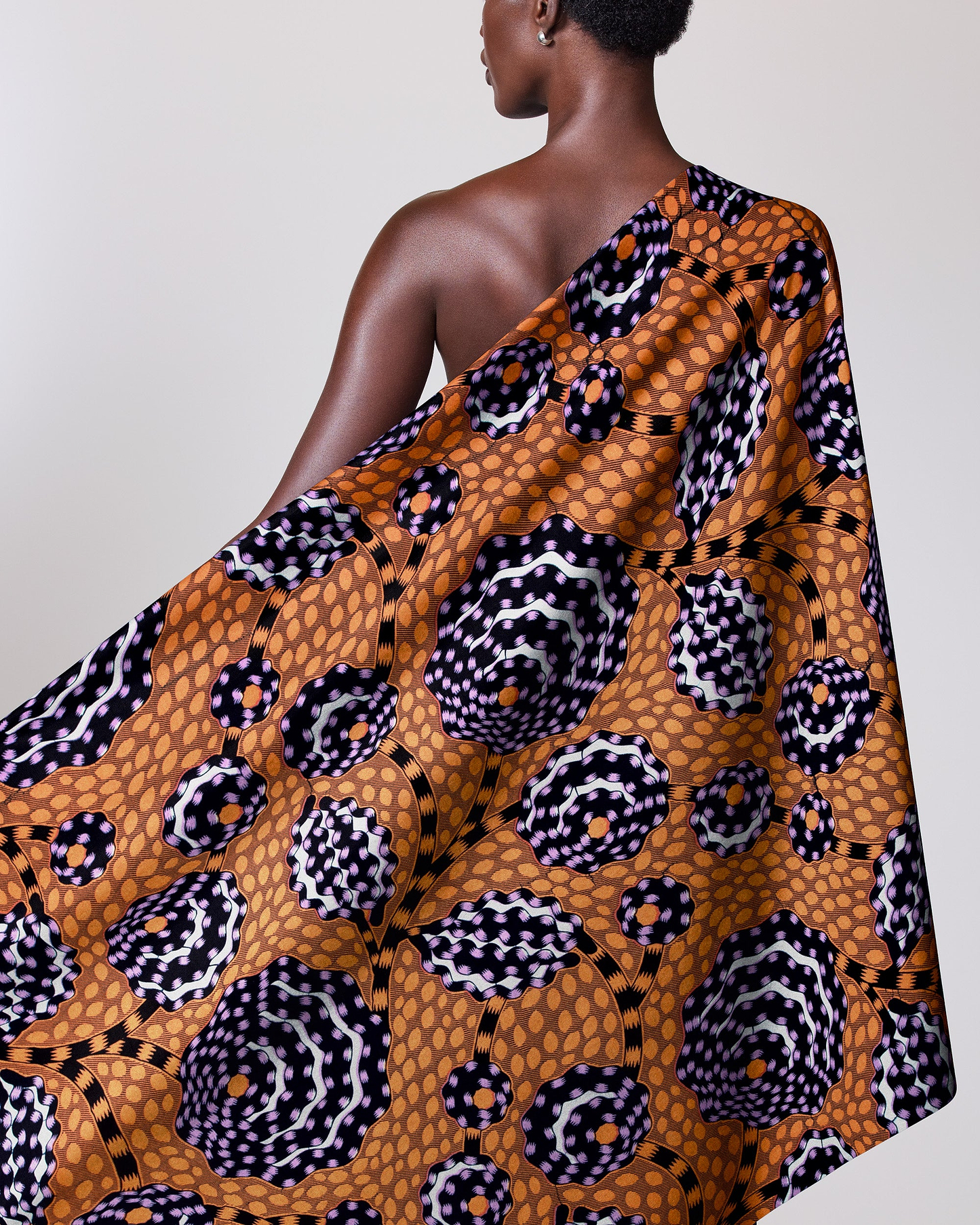 Vibrant orange black patterned fabric wax hollandais vlw5069.014