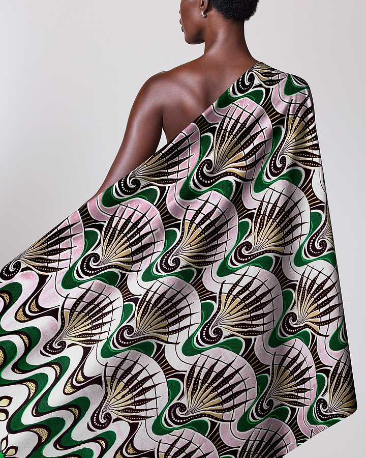 Patterned fabric draped person wax glitterglam vlw6801.022