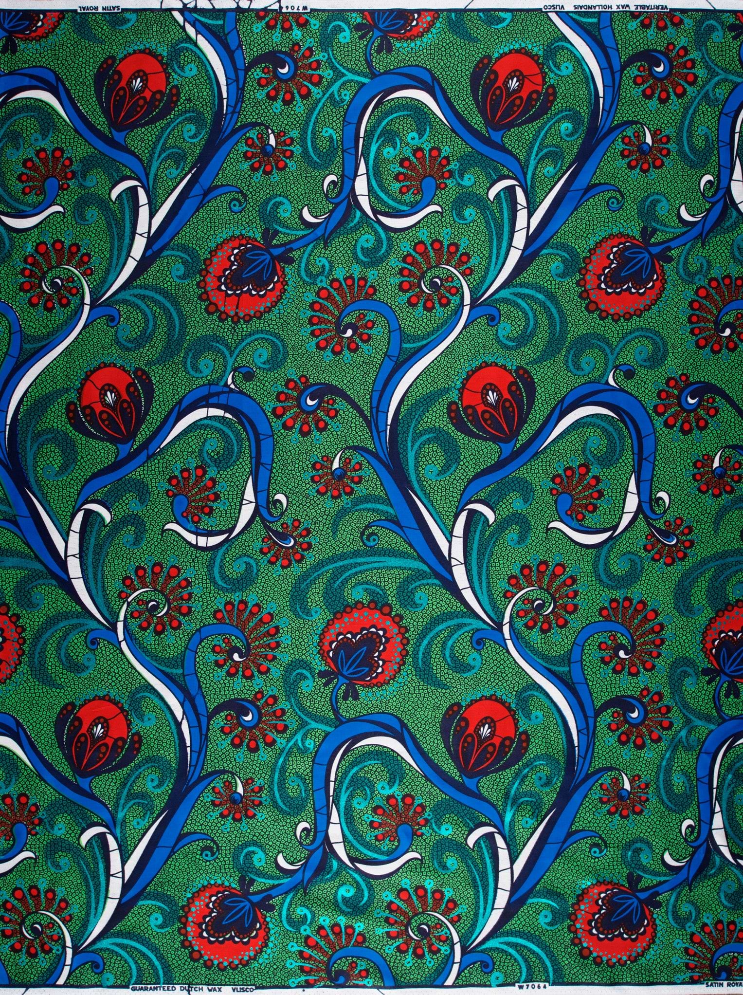 Vibrant green fabric bold red satin royal vlw7064.008