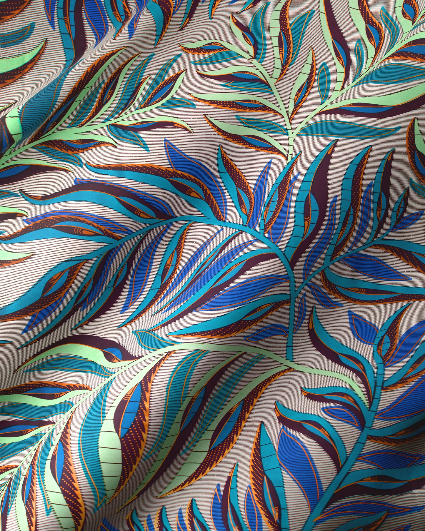 Vibrant tropical leaf patterned silk satin royal vlw7906.004