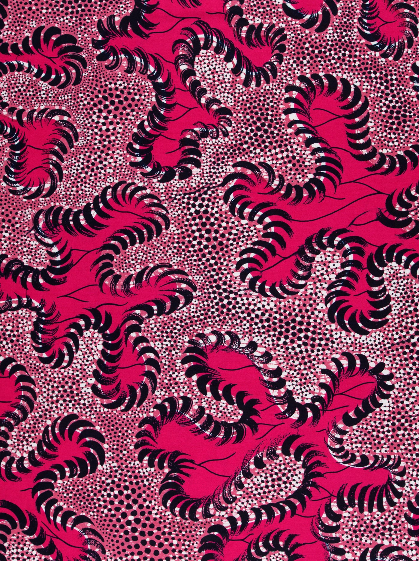 Vibrant fuchsia fabric adorned bold wax hollandais vlw8651.001