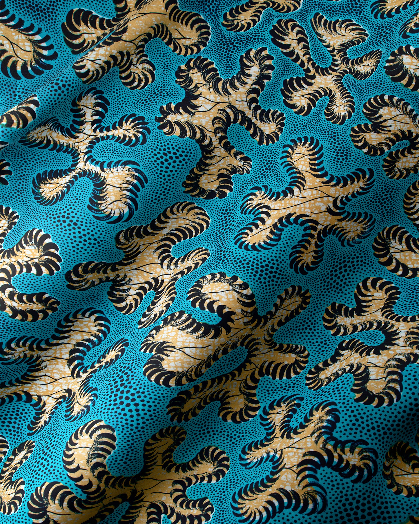 Vibrant turquoise fabric bold black wax hollandais vlw8651.002