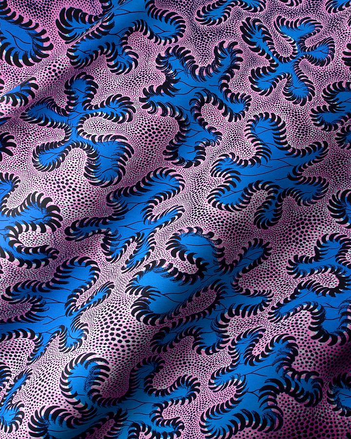 Vibrant blue purple patterned fabric wax hollandais vlw8651.003
