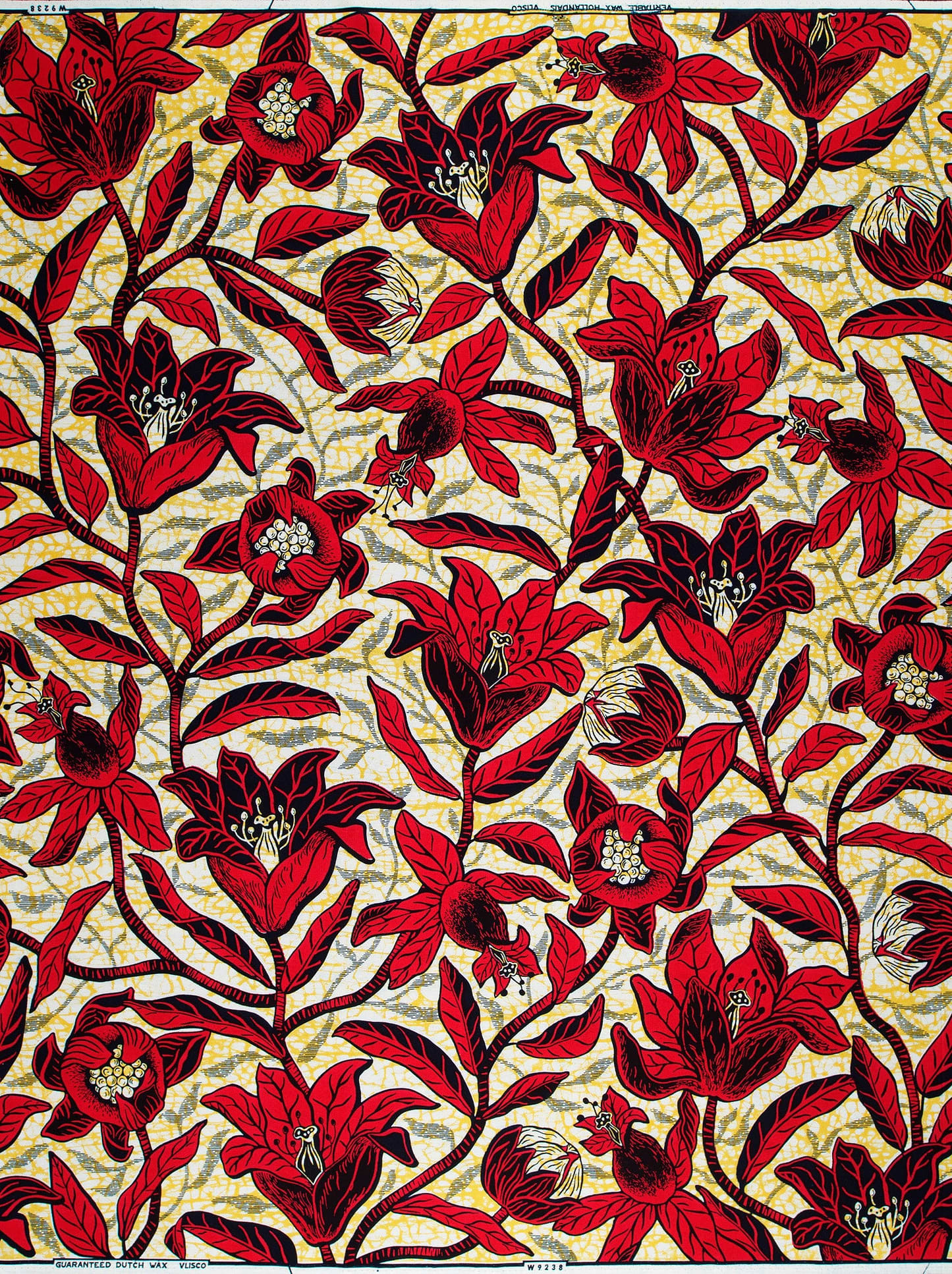 Vibrant red floral patterned fabric wax hollandais vlw9238.006