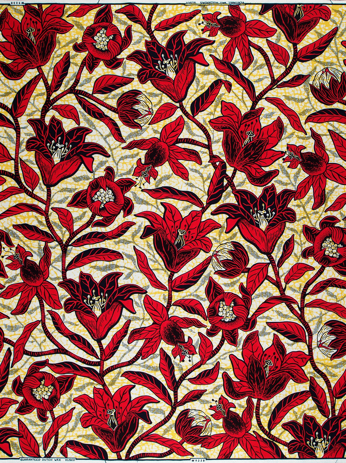 Vibrant red floral patterned fabric wax hollandais vlw9238.006