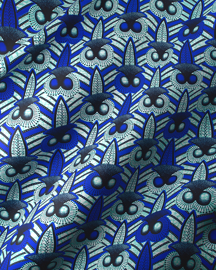 Vibrant blue white patterned fabric wax hollandais vlw9321.004