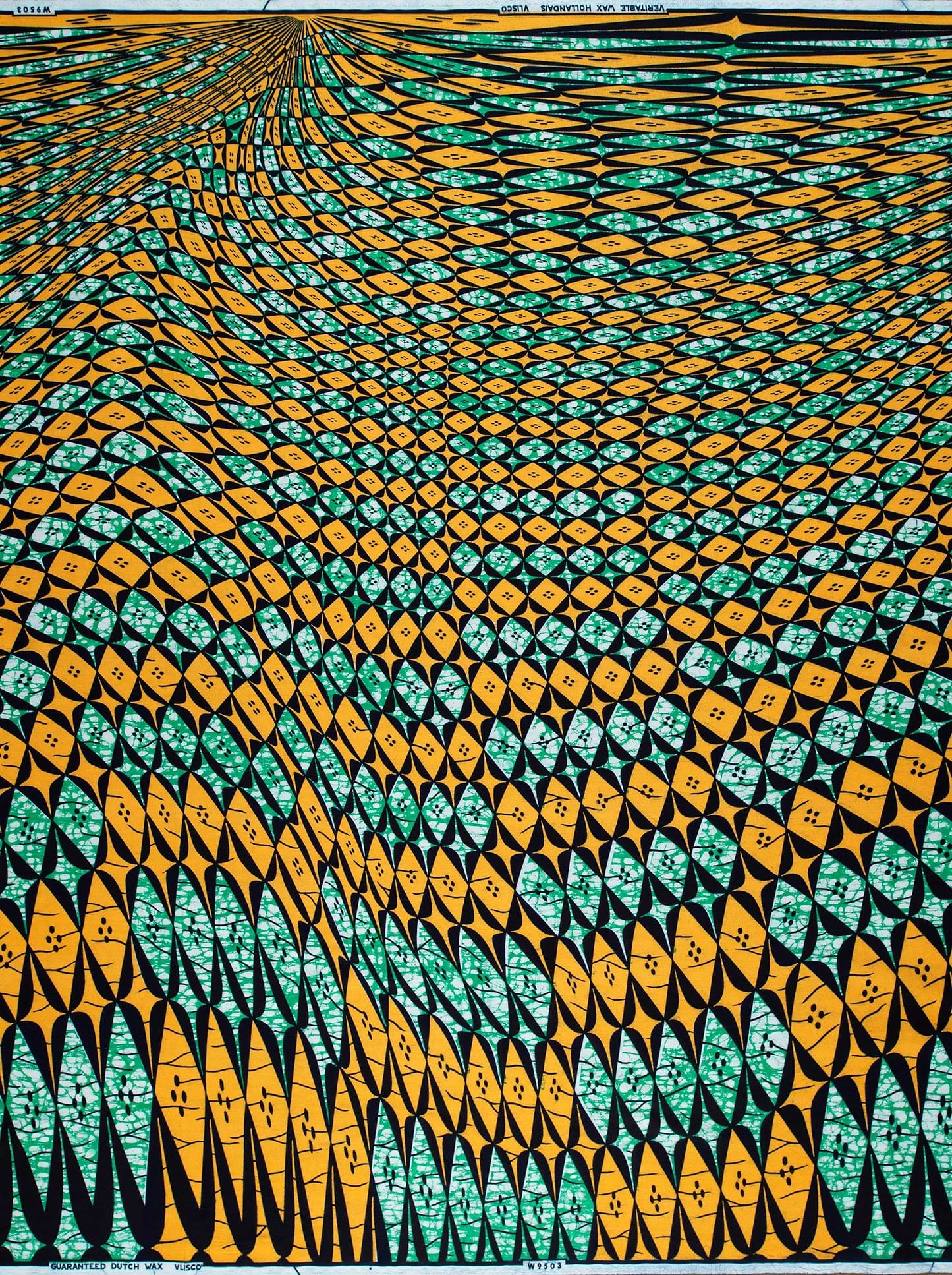 Vibrant geometric-patterned fabric bold green wax hollandais vlw9503.006