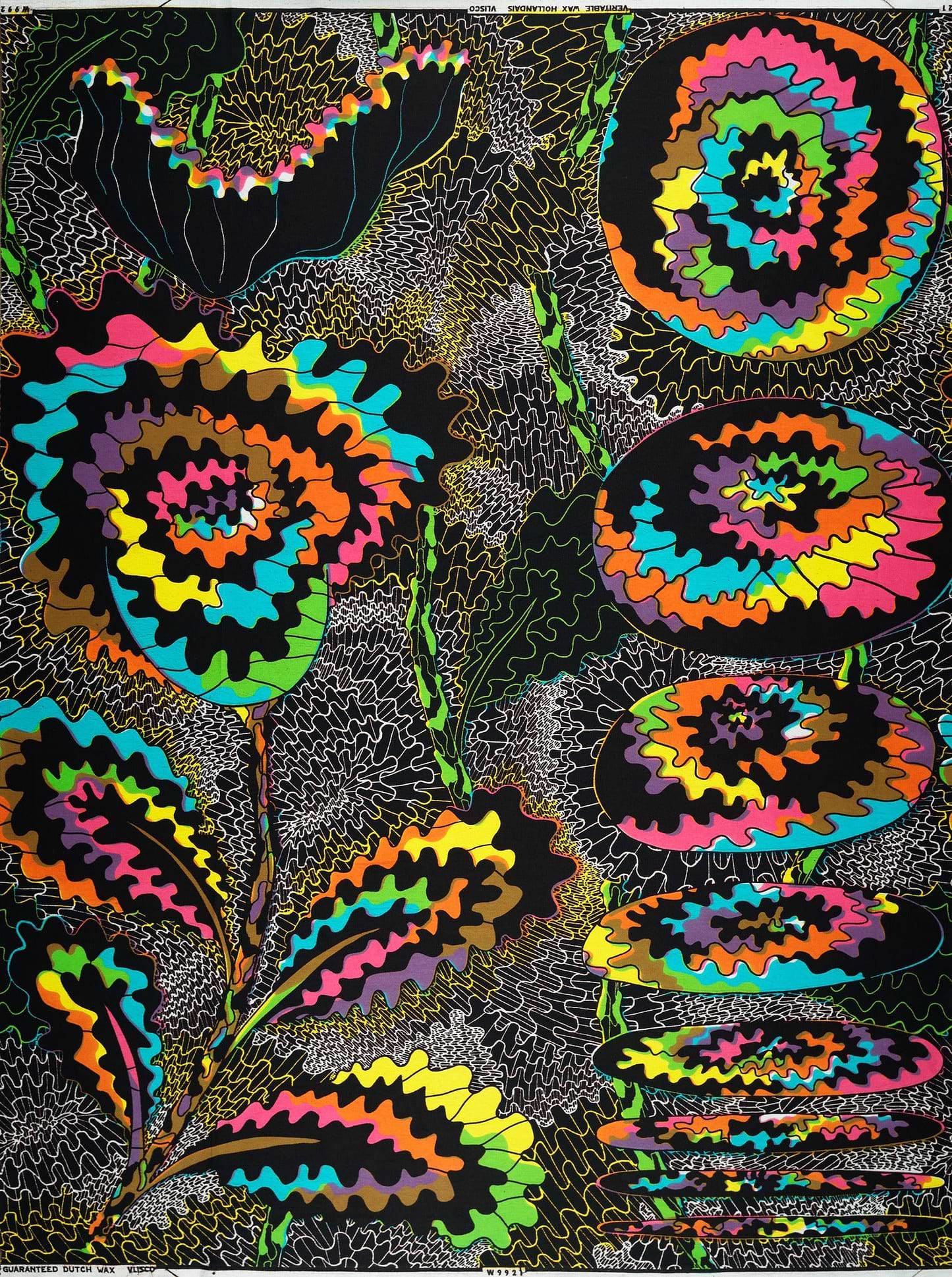 Vibrant psychedelic floral fabric bold wax hollandais vlw9921.001