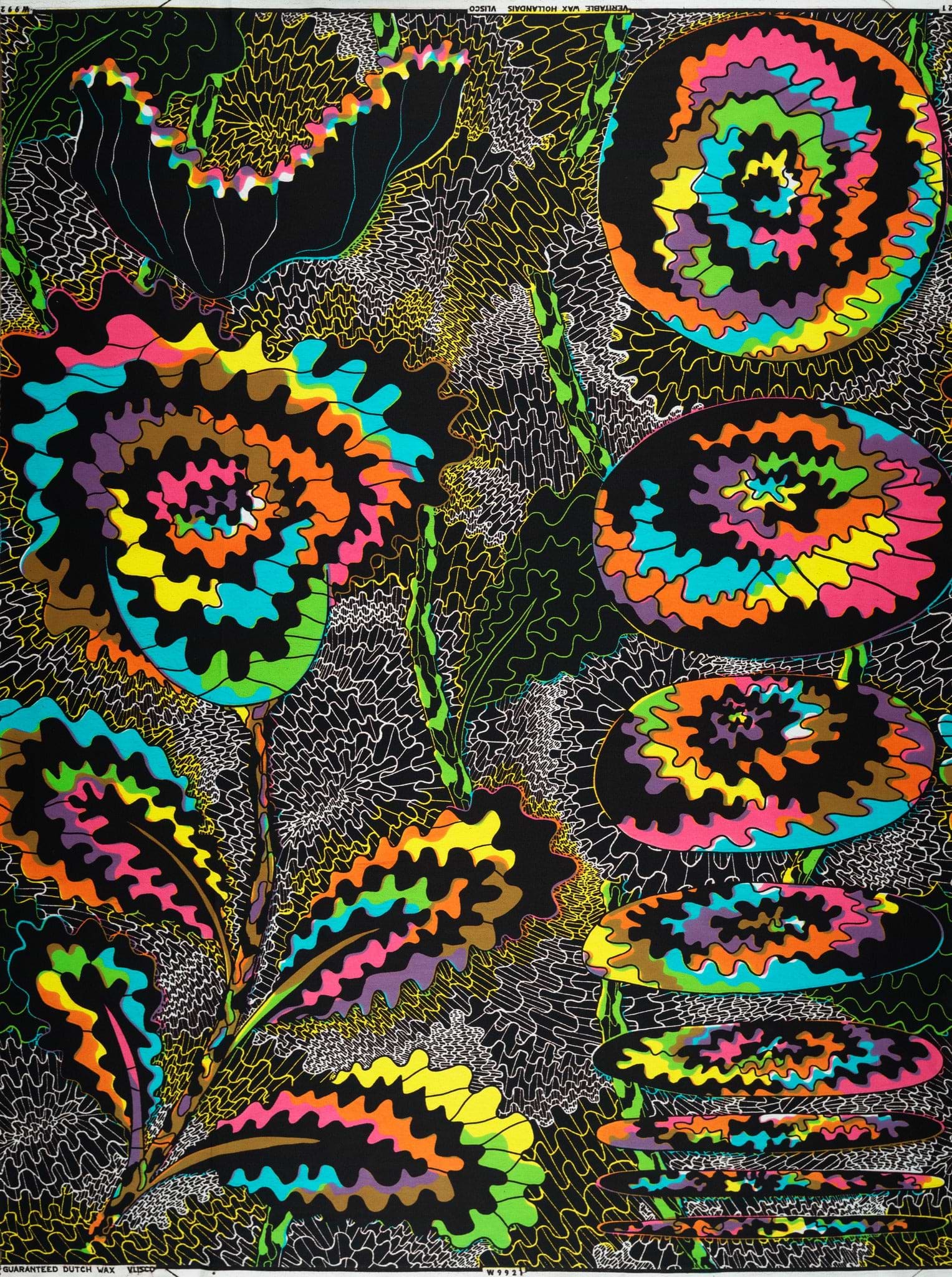 Vibrant psychedelic floral fabric bold wax hollandais vlw9921.001