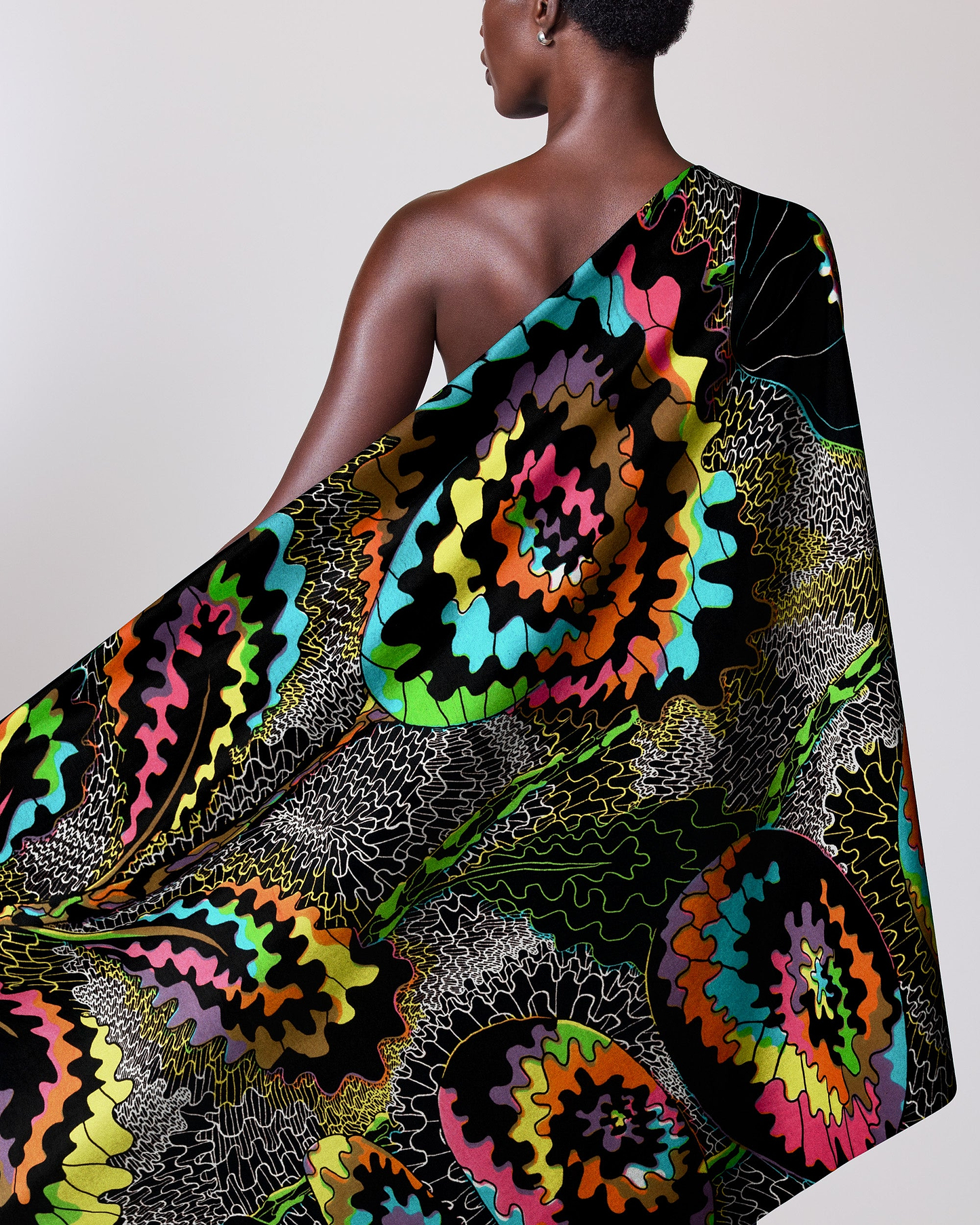 Vibrant multicolored abstract patterned fabric wax hollandais vlw9921.001