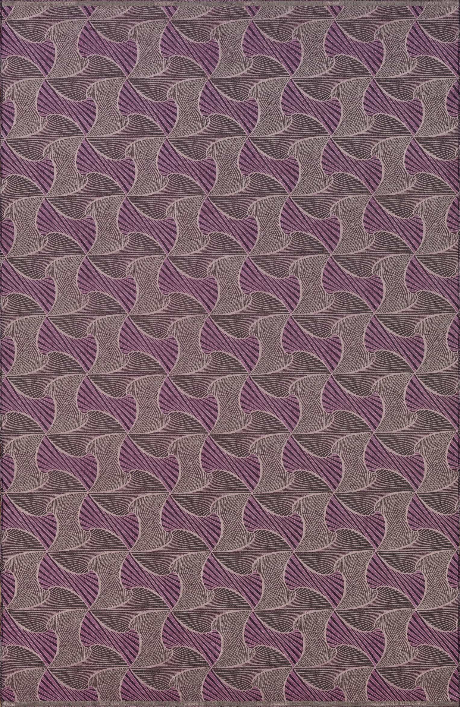 Cover features geometric pattern fan-shaped radiance vlr9969.001