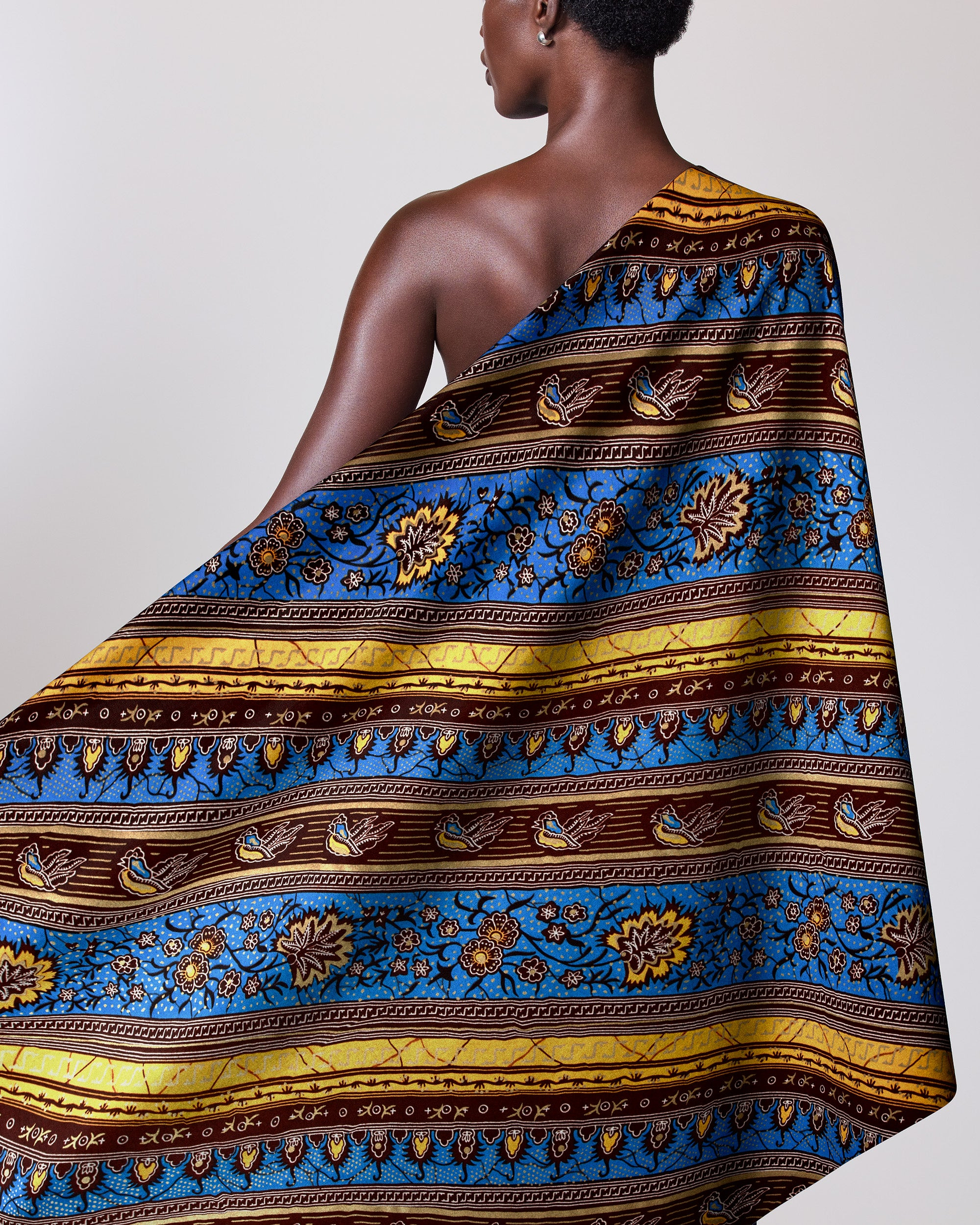 Wax Hollandais | VL01003.127 | Gold Embellished