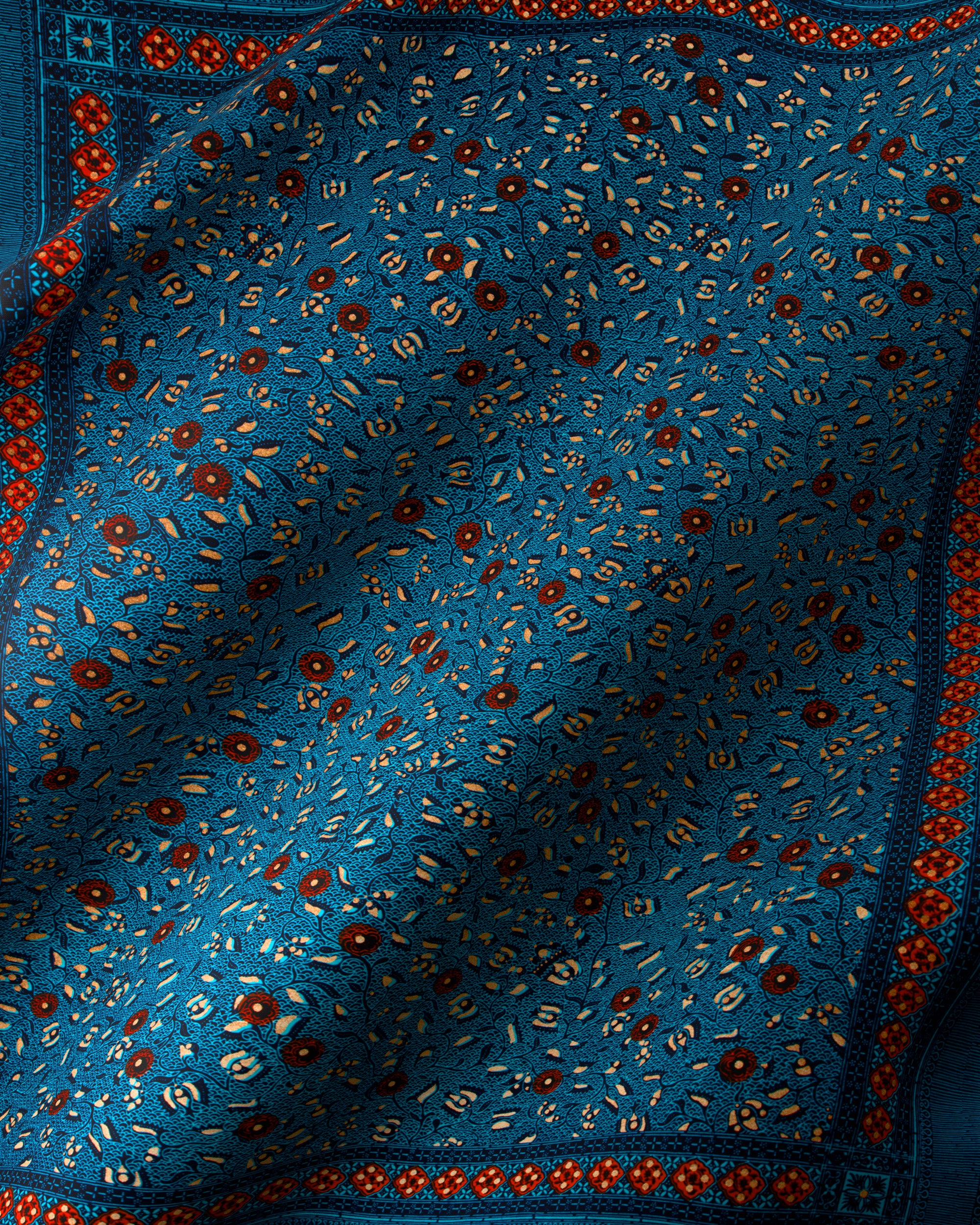 Rich blue silk pocket square wax hollandais vl02226.014