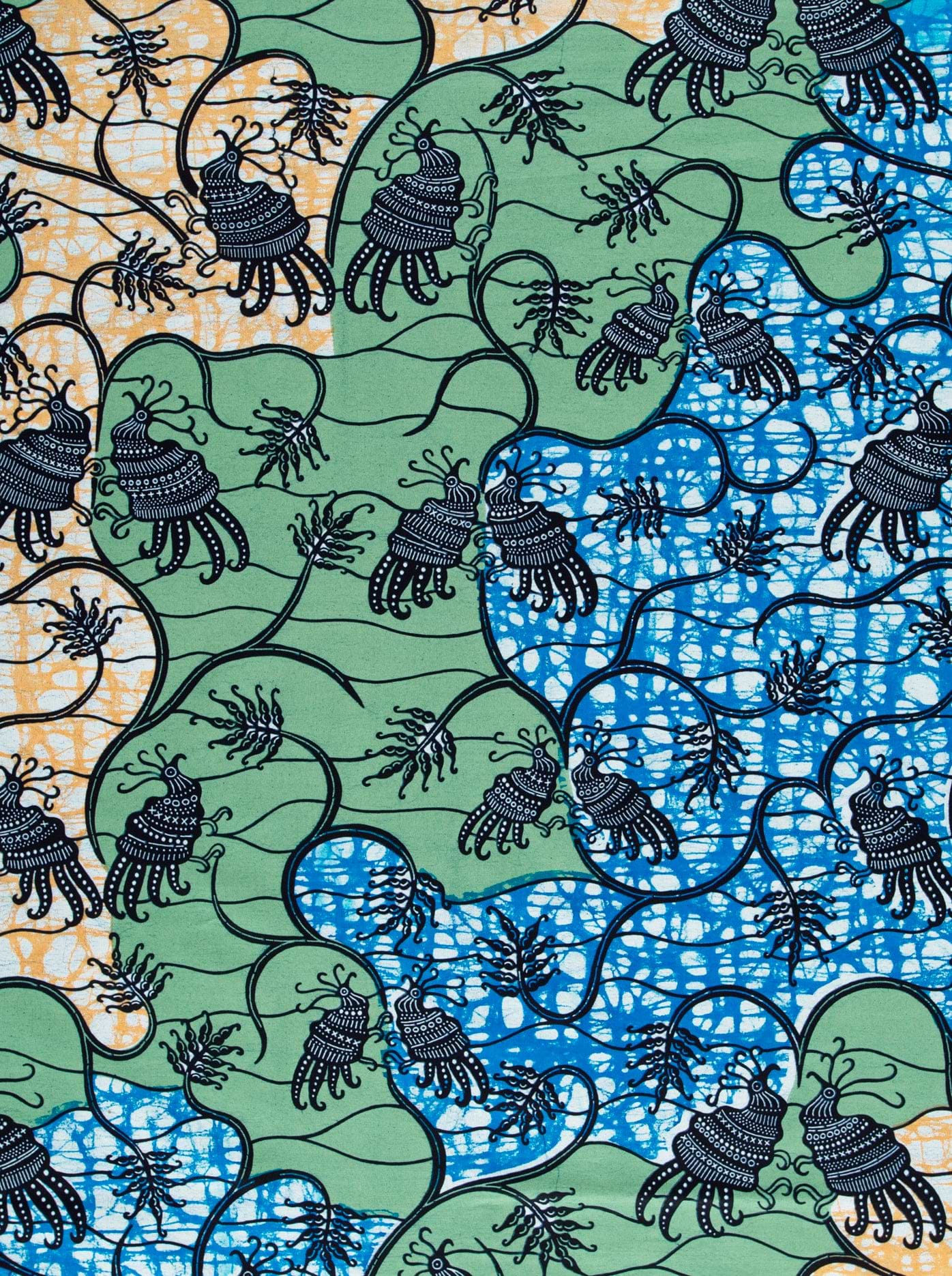 Vibrant african print fabric black super-wax vl02919.111