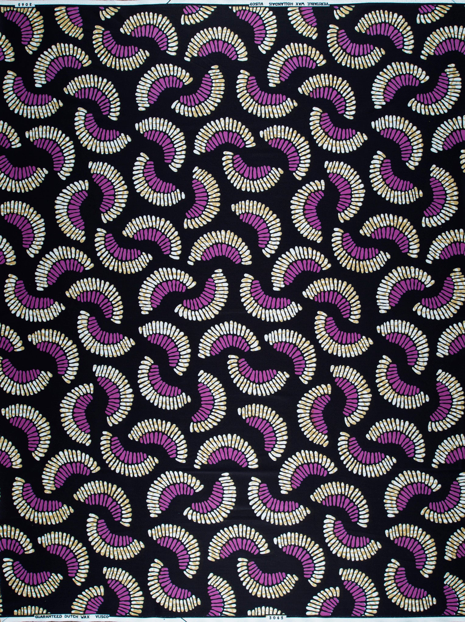 Black fabric pattern curved fan-like wax hollandais vl03065.025