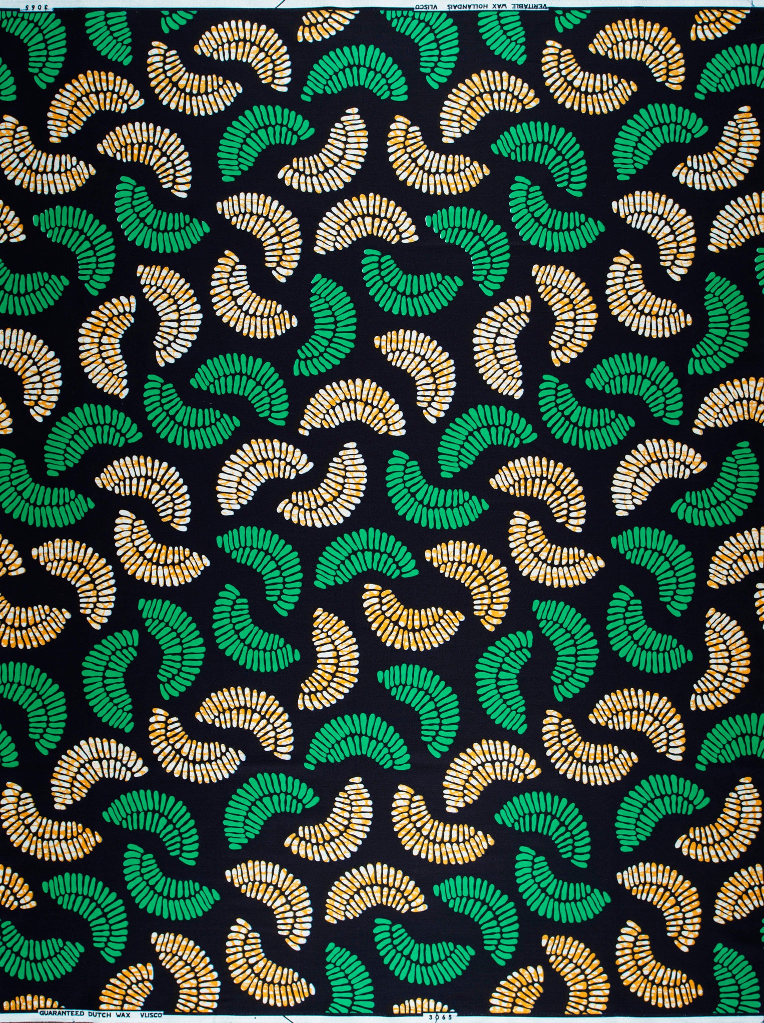 Black fabric pattern green beige wax hollandais vl03065.026
