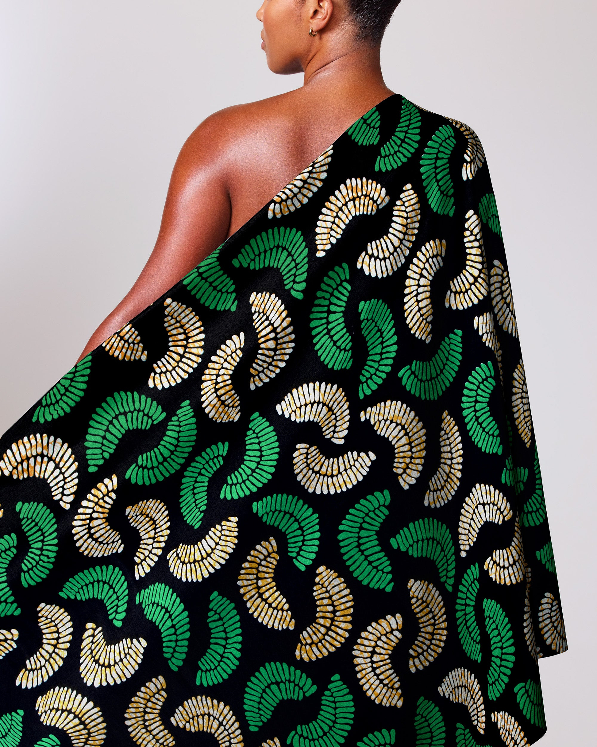 Black one-shoulder dress adorned vibrant wax hollandais vl03065.026