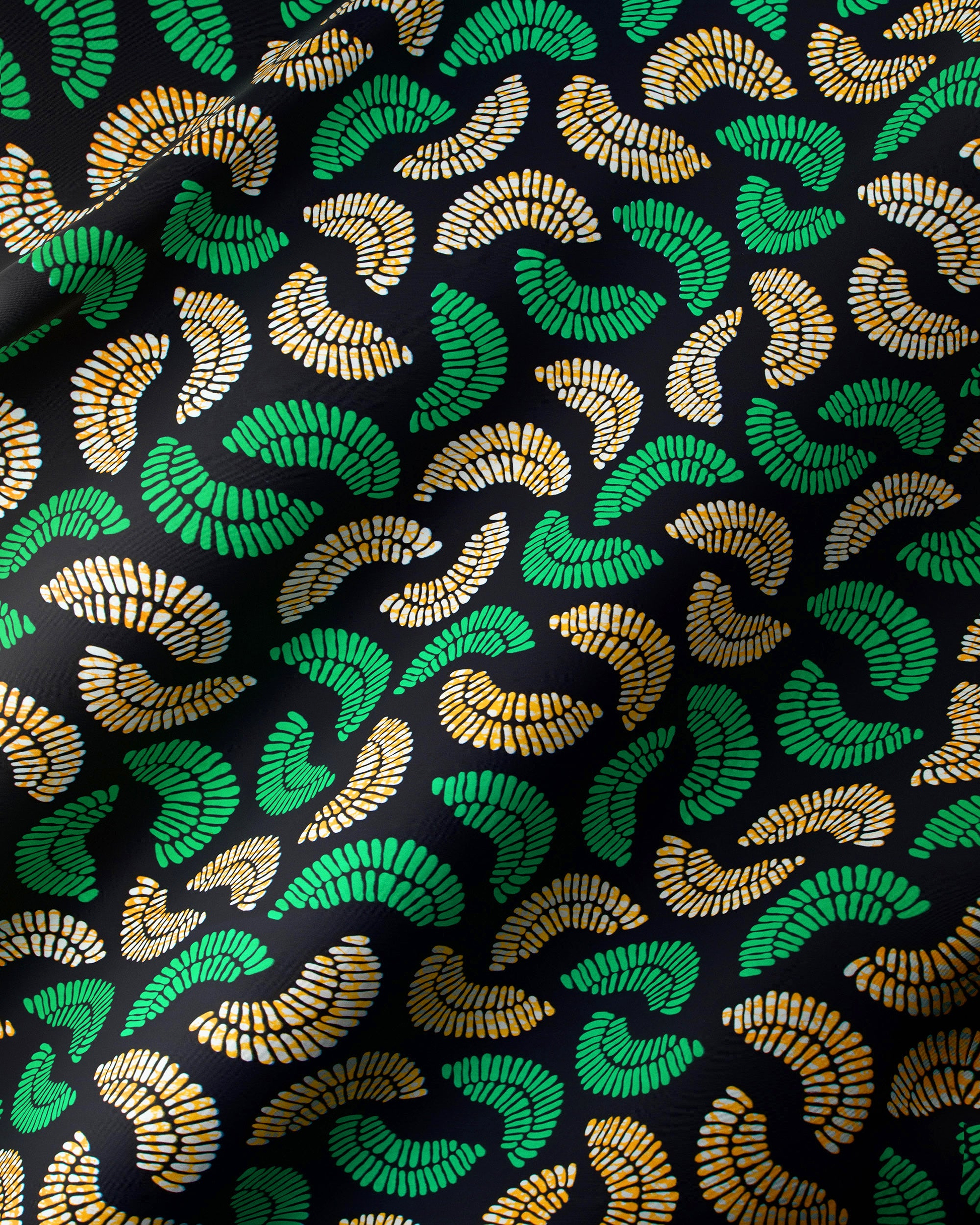 Black fabric pattern green gold wax hollandais vl03065.026