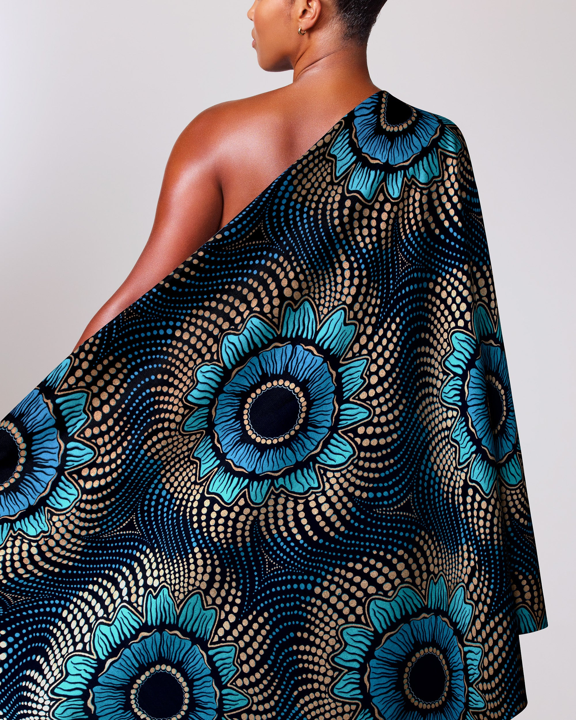 Vibrant blue black patterned fabric wax hollandais vl04352.011
