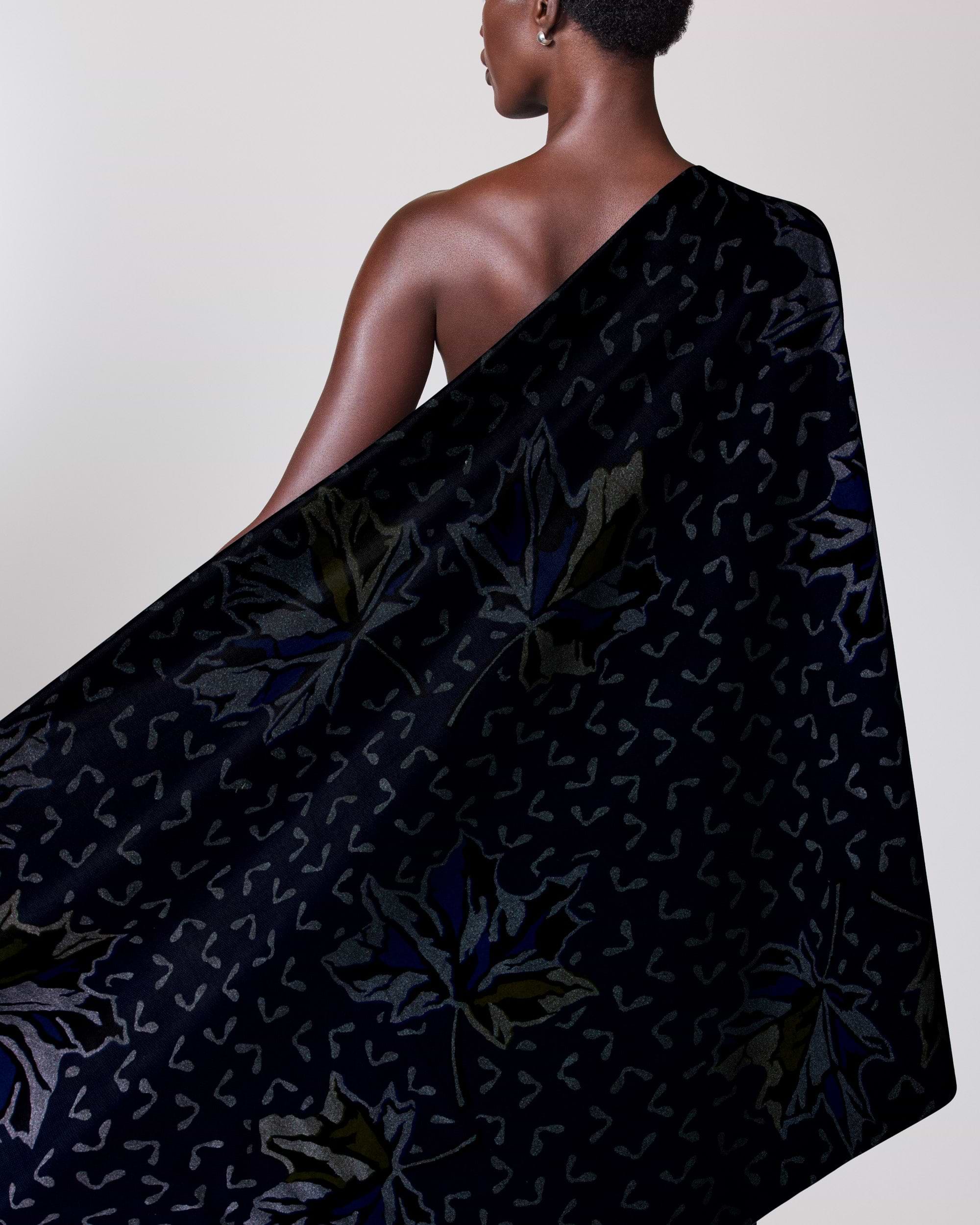 Black velvet shawl intricate leaf sky wax vl04735.094