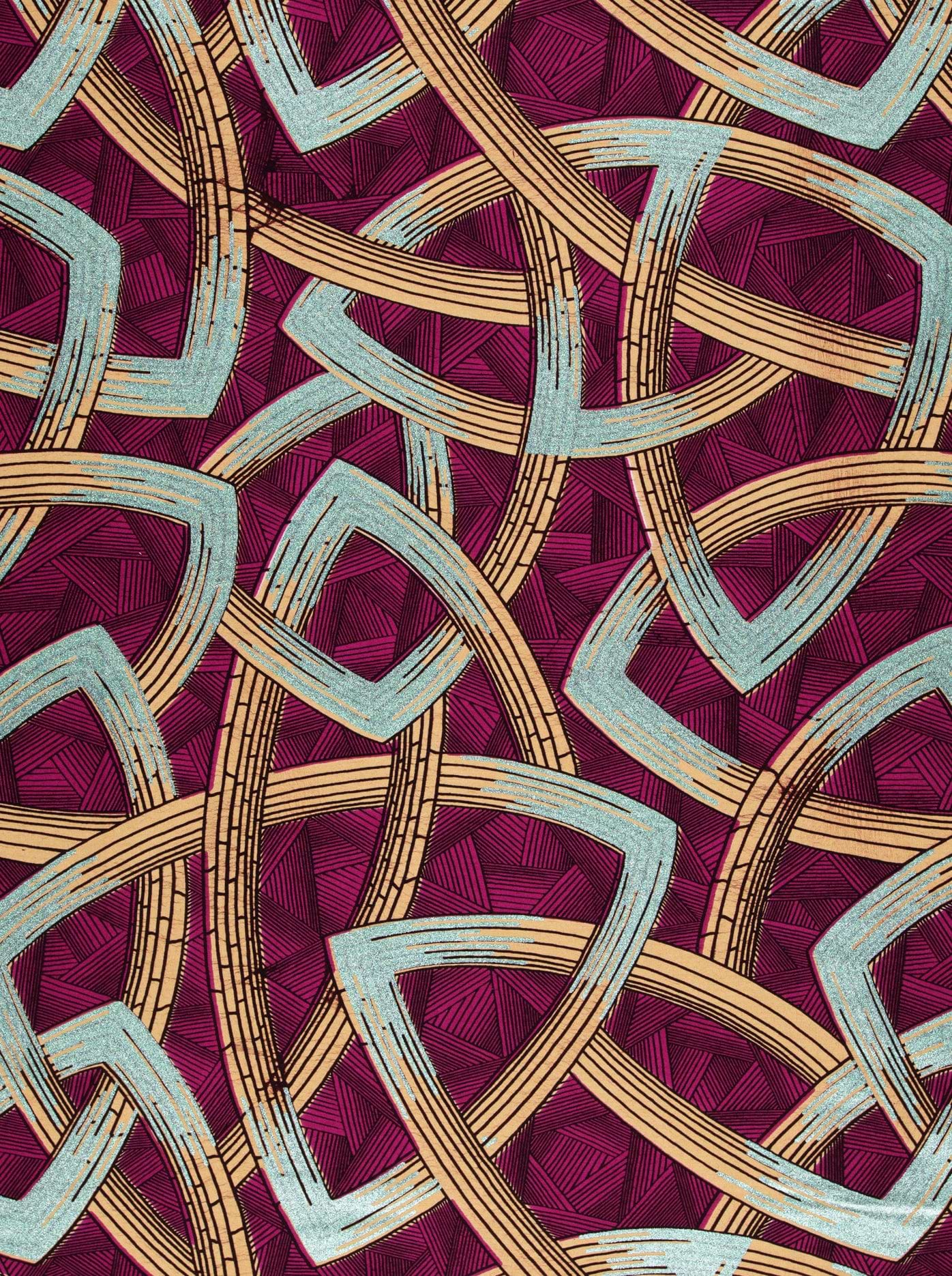 Vibrant purple fabric interwoven geometric wax hollandais vl08667.005